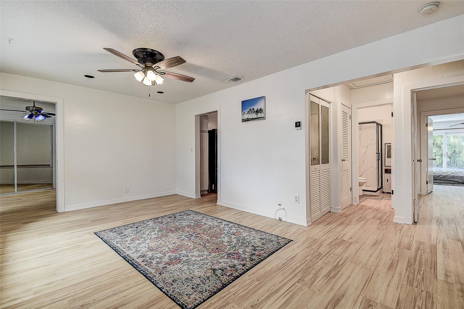 1509 Canterbury Rd N Property Photo 5