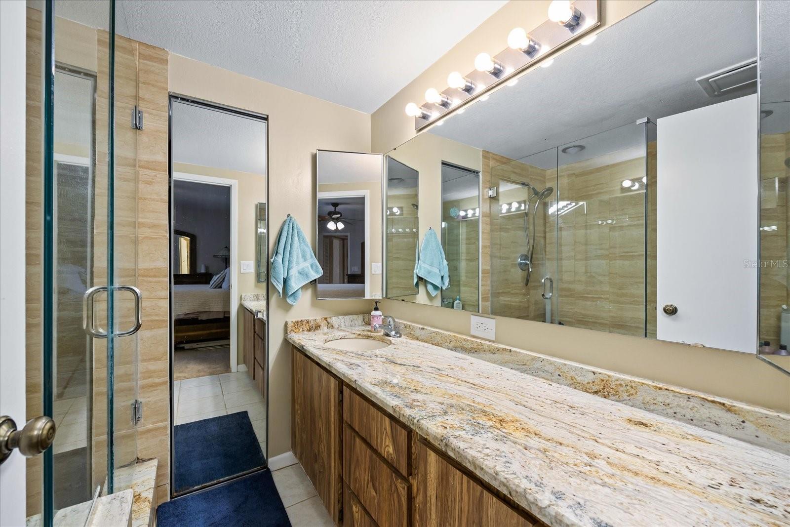 2626 2nd Ct Property Photo 14