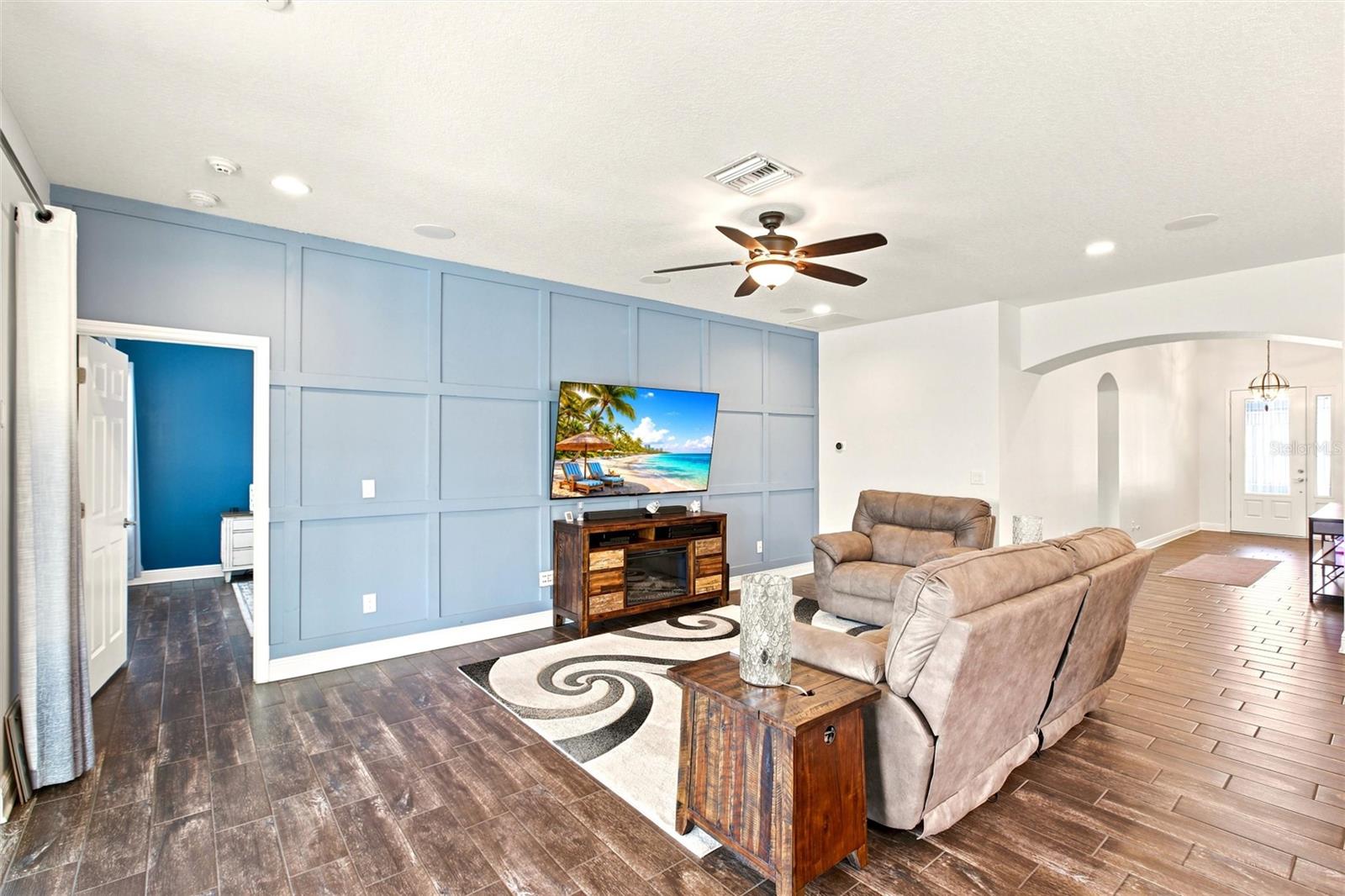 6109 Colmar Pl Property Photo 18