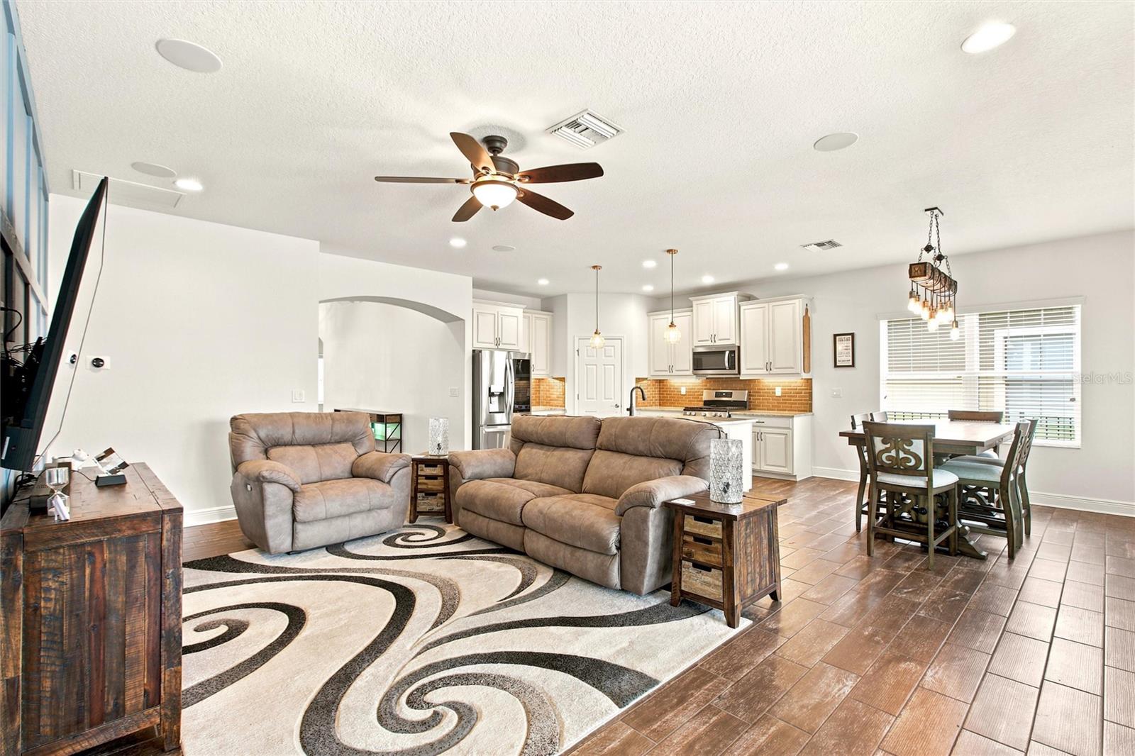 6109 Colmar Pl Property Photo 21