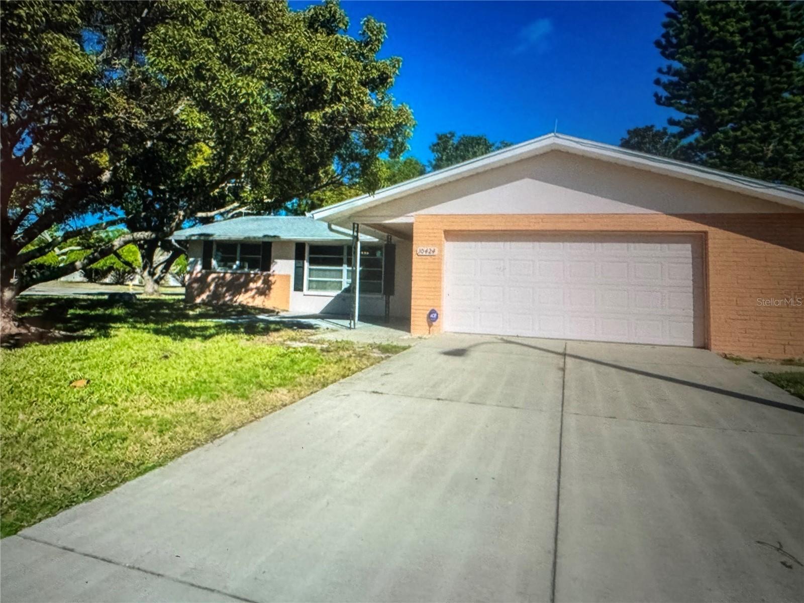 10424 CHOICE DR Property Photo 1