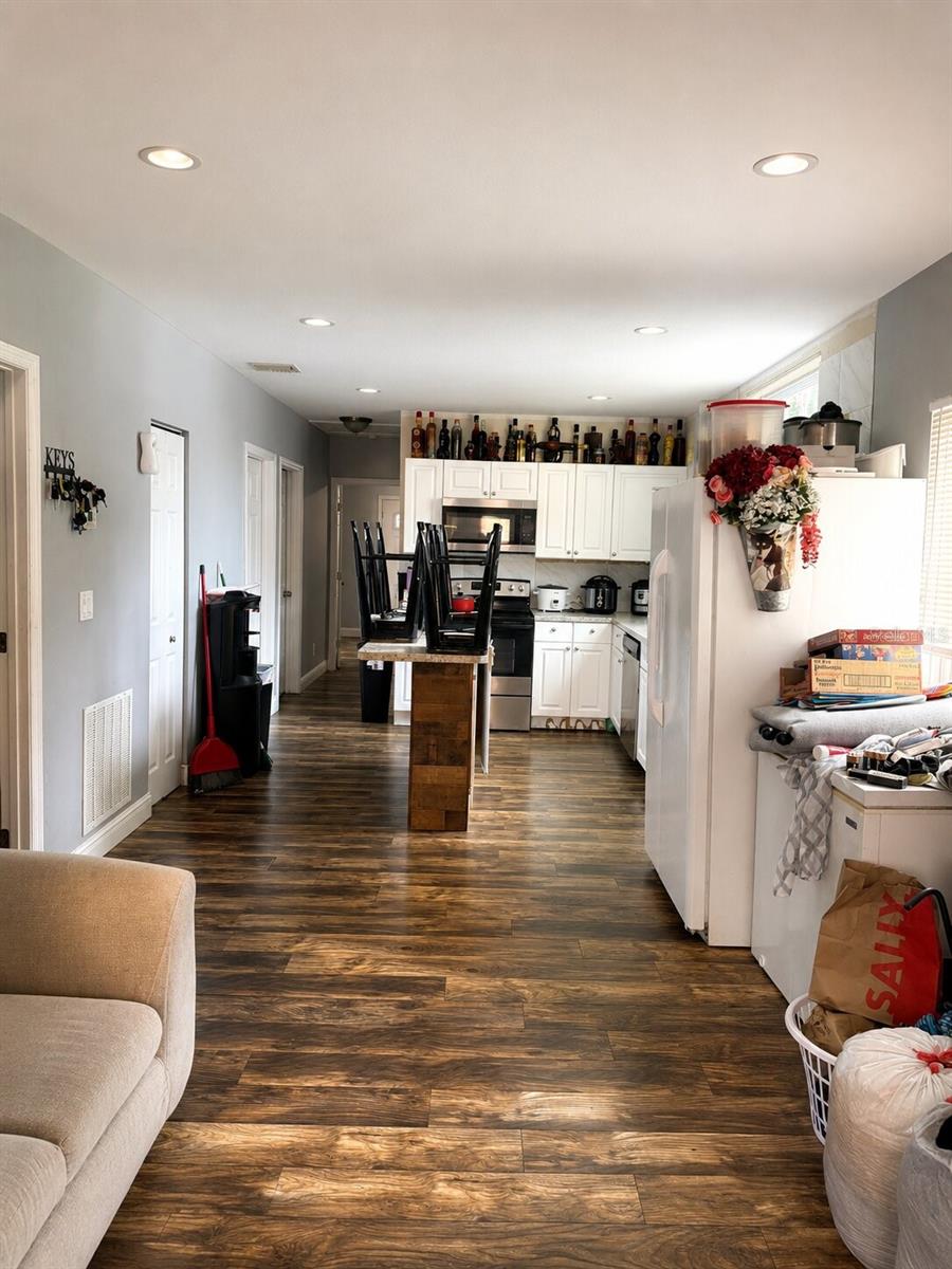1604 Angle Rd Property Photo 4