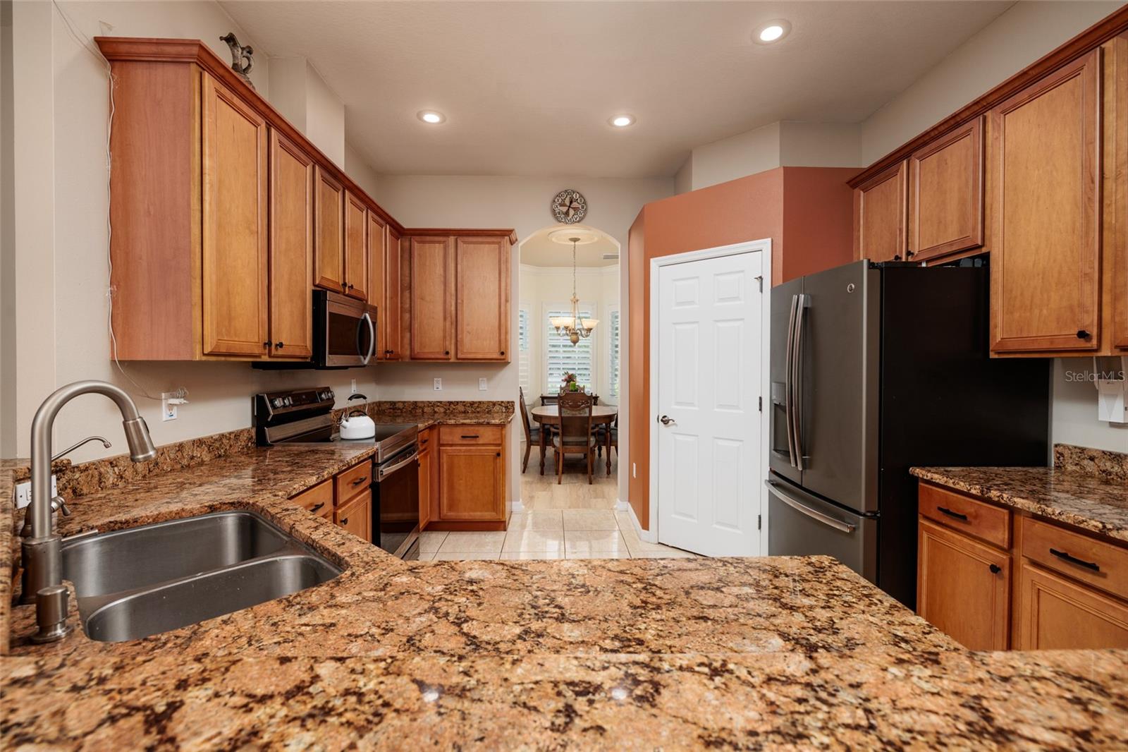 1436 Altamont Ln Property Photo 25