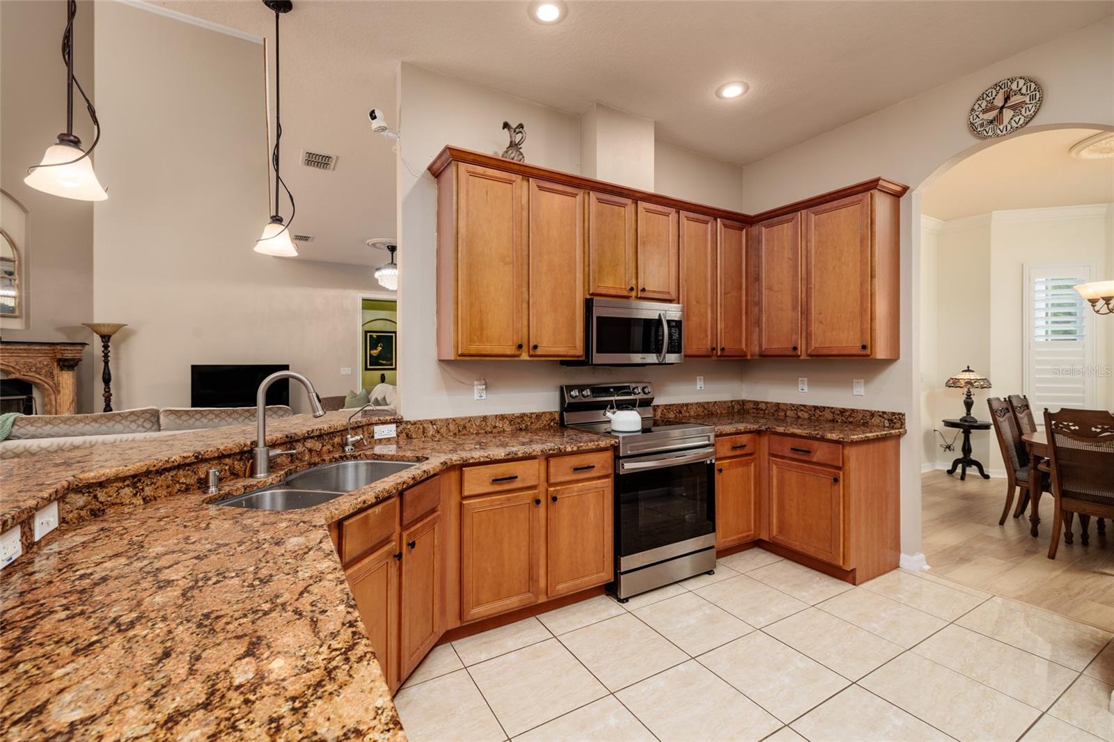 1436 Altamont Ln Property Photo 26