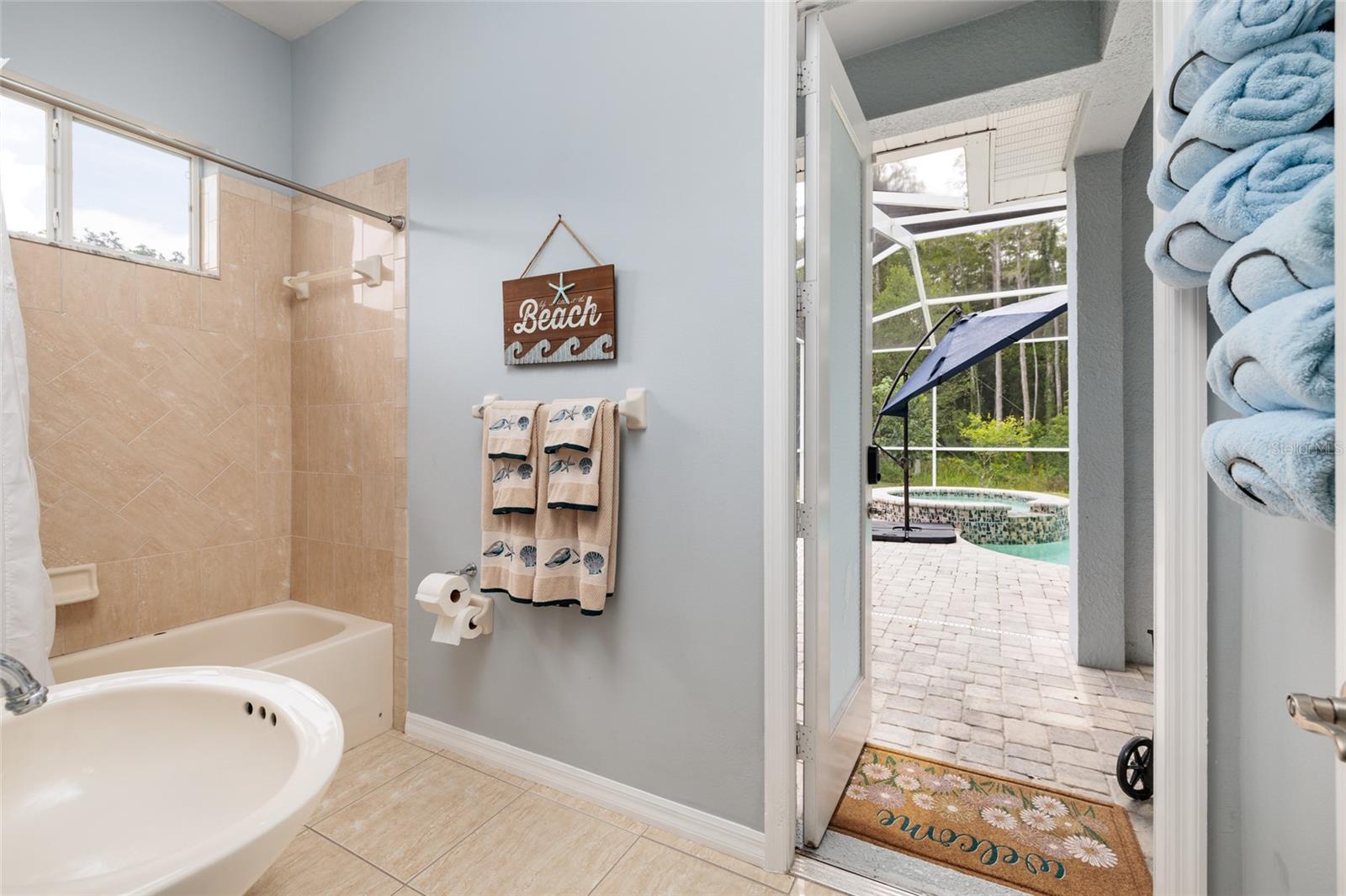 1436 Altamont Ln Property Photo 38