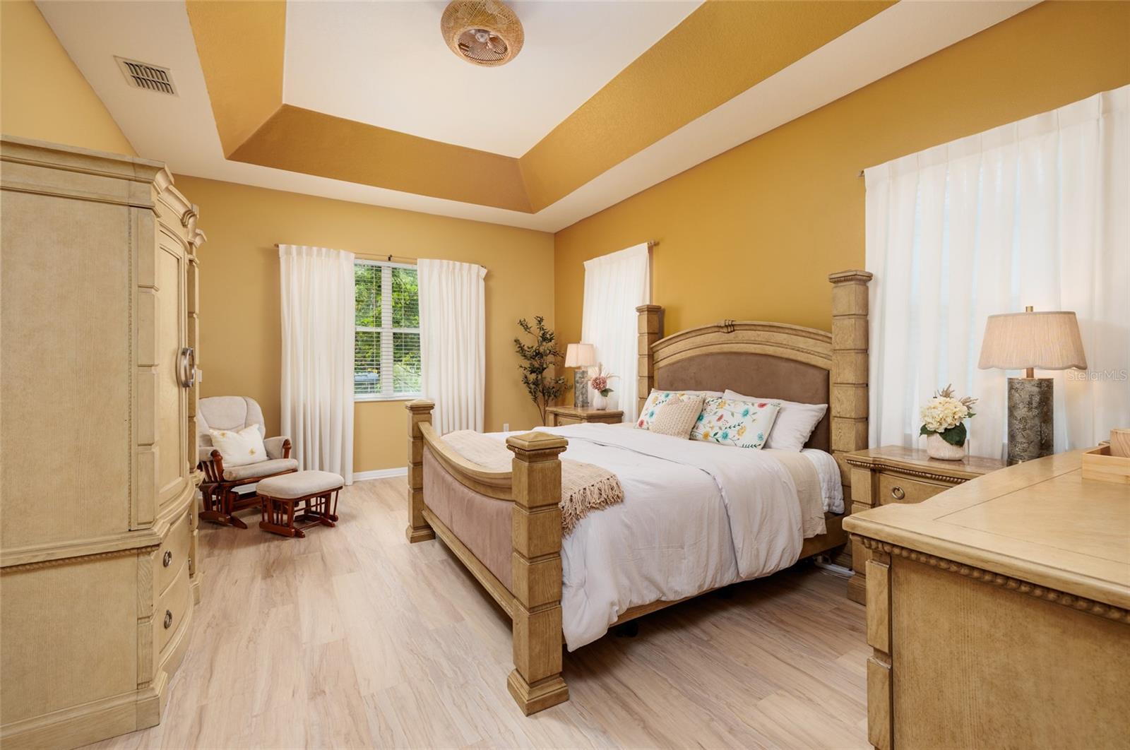 1436 Altamont Ln Property Photo 45