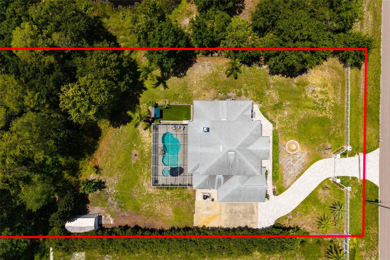 1436 Altamont Ln Property Photo 65