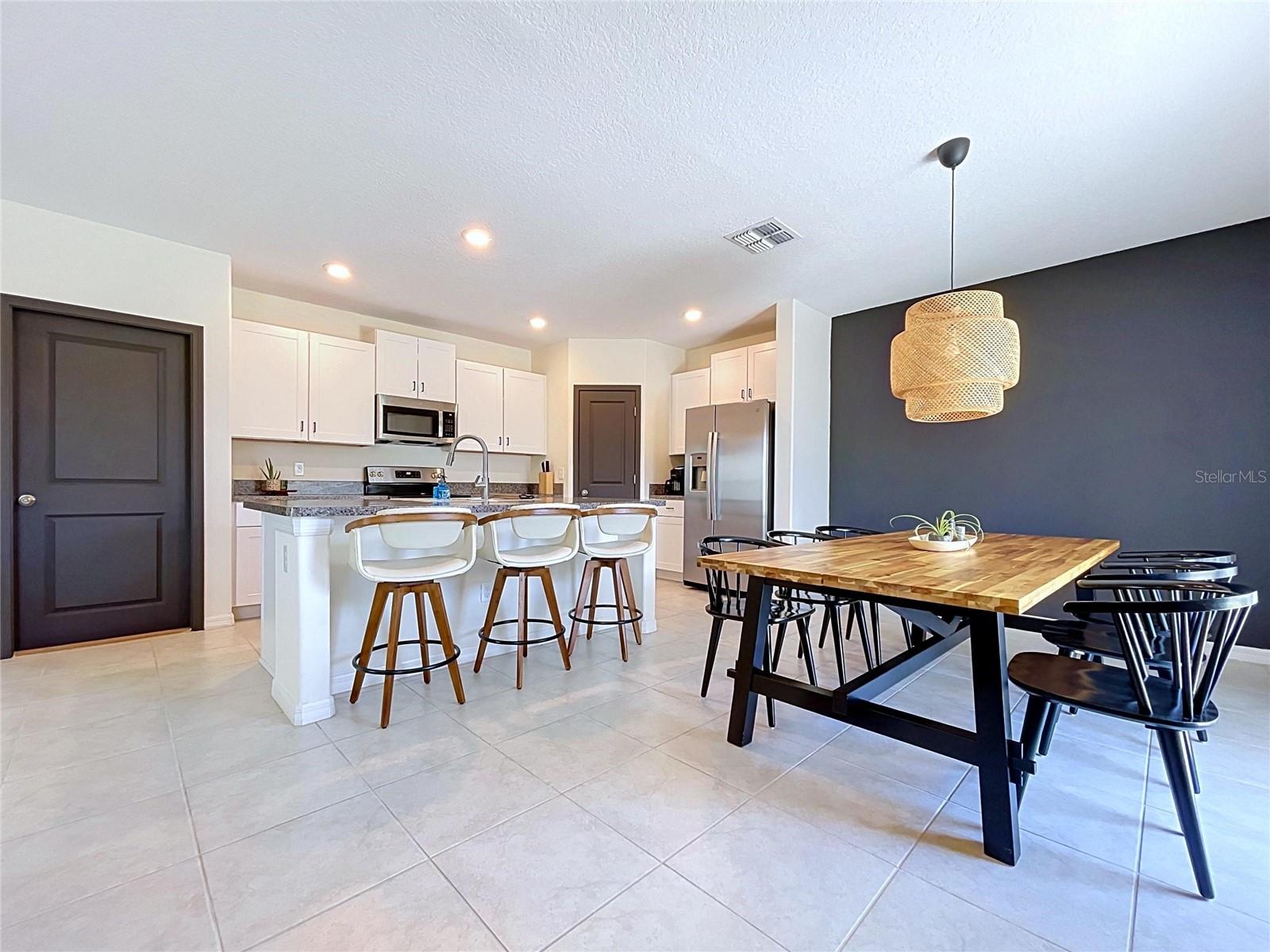 6131 Spring Crayfish Ave Property Photo 5