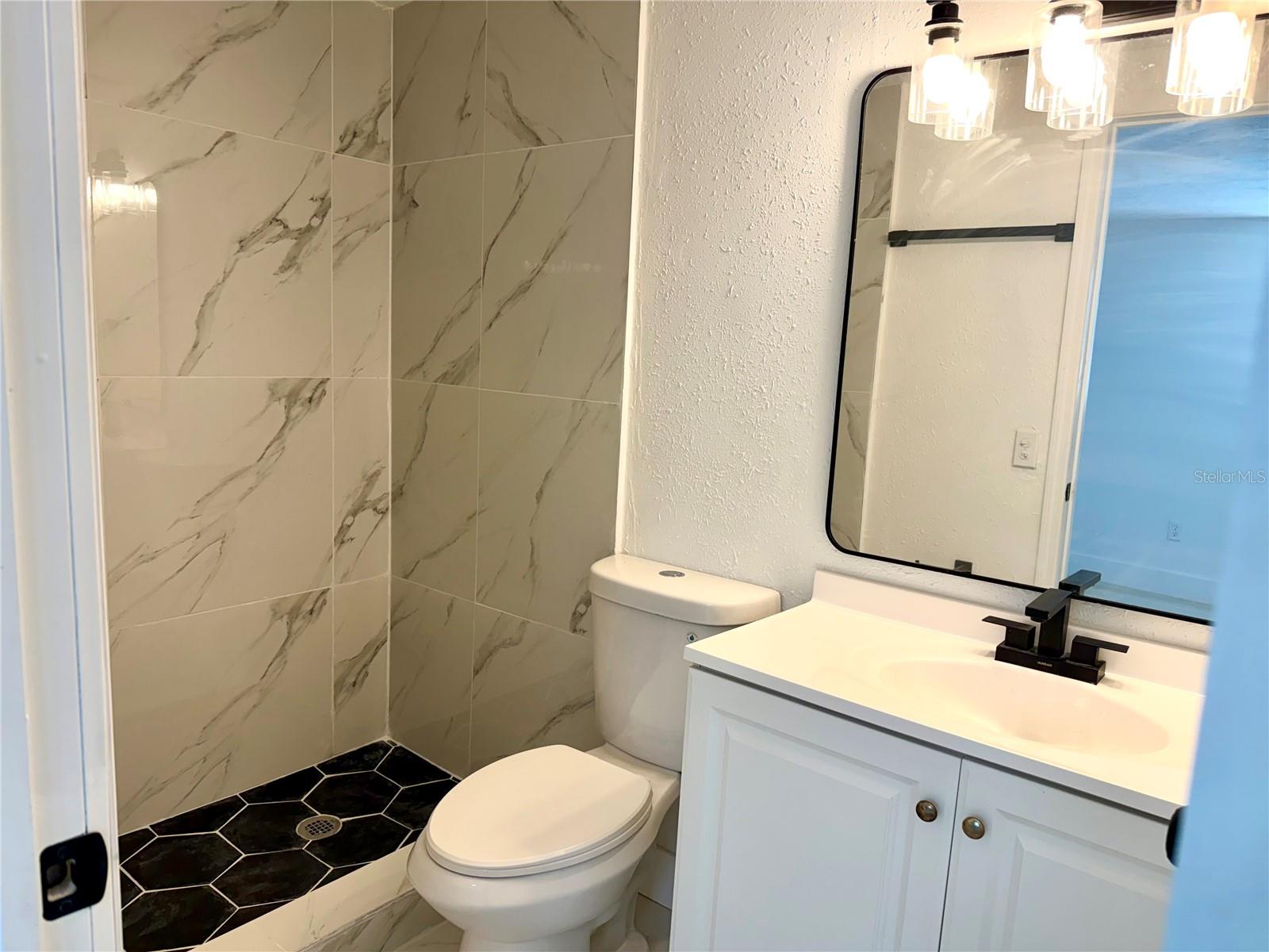 TB8526522 Property Photo 16
