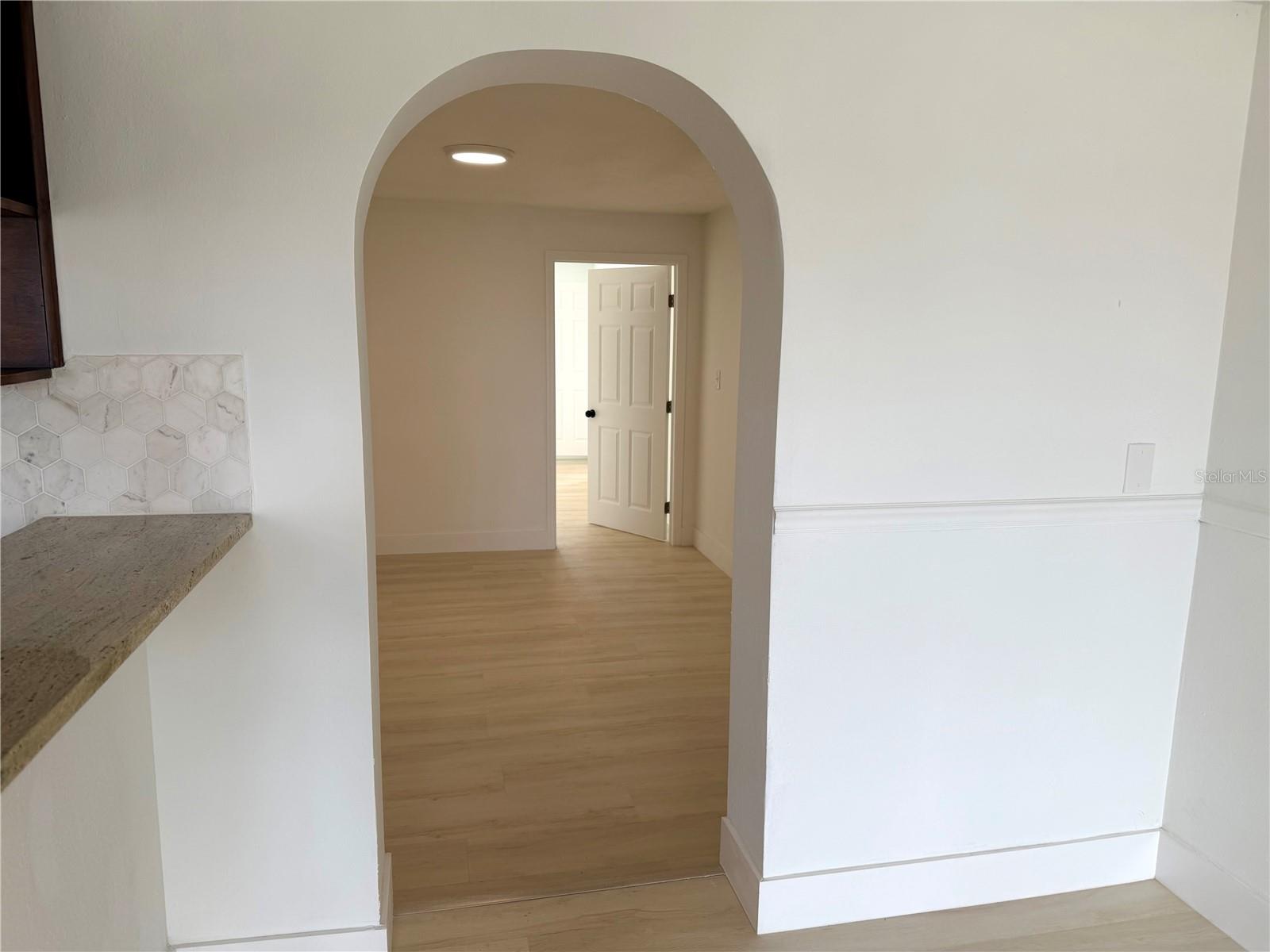 TB8526522 Property Photo 17