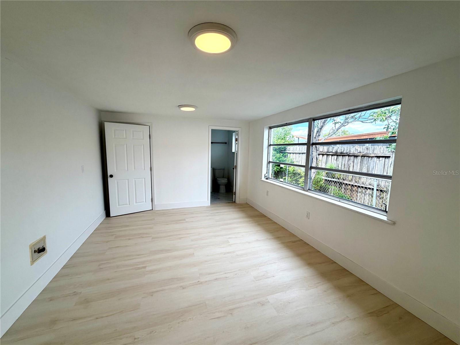 TB8526522 Property Photo 29