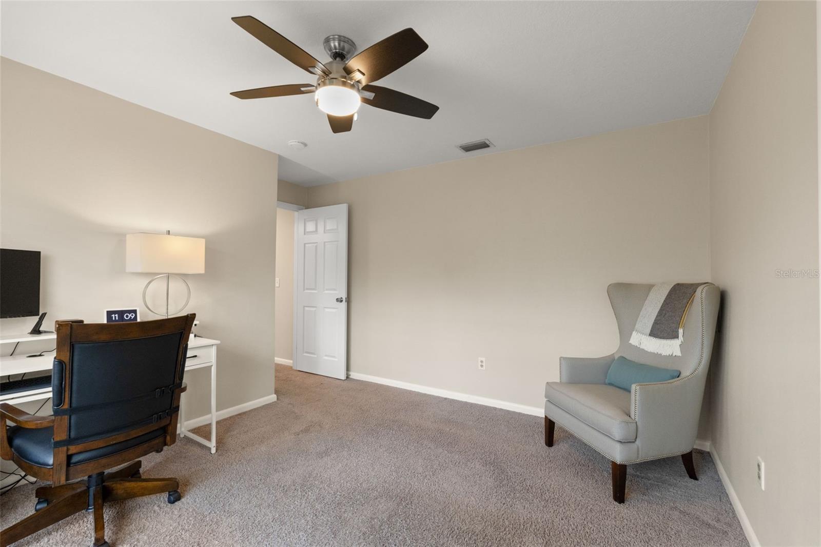 13916 Middle Park Dr Property Photo 22