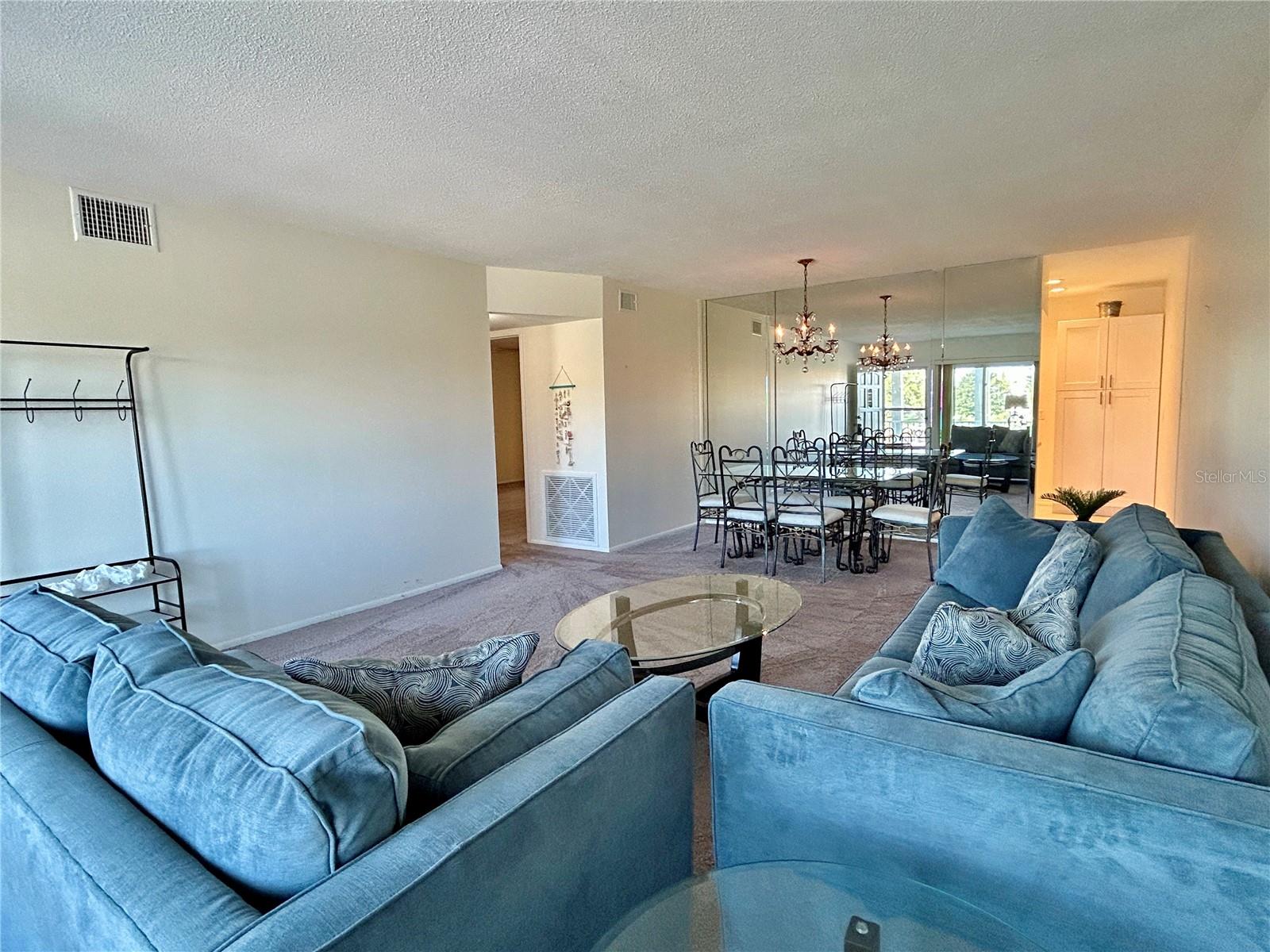 2070 World Parkway Blvd #36 Property Photo 5