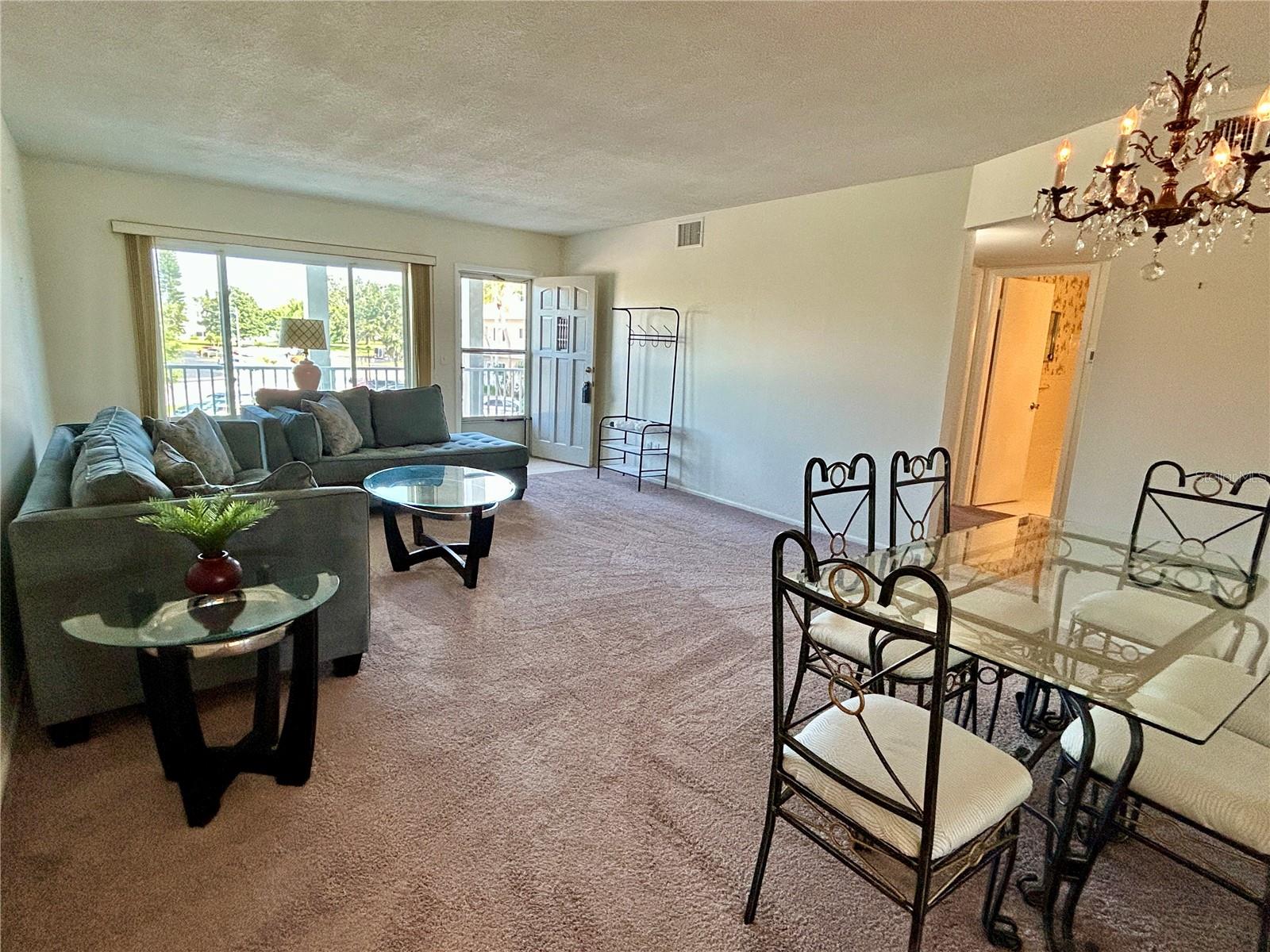 2070 World Parkway Blvd #36 Property Photo 7