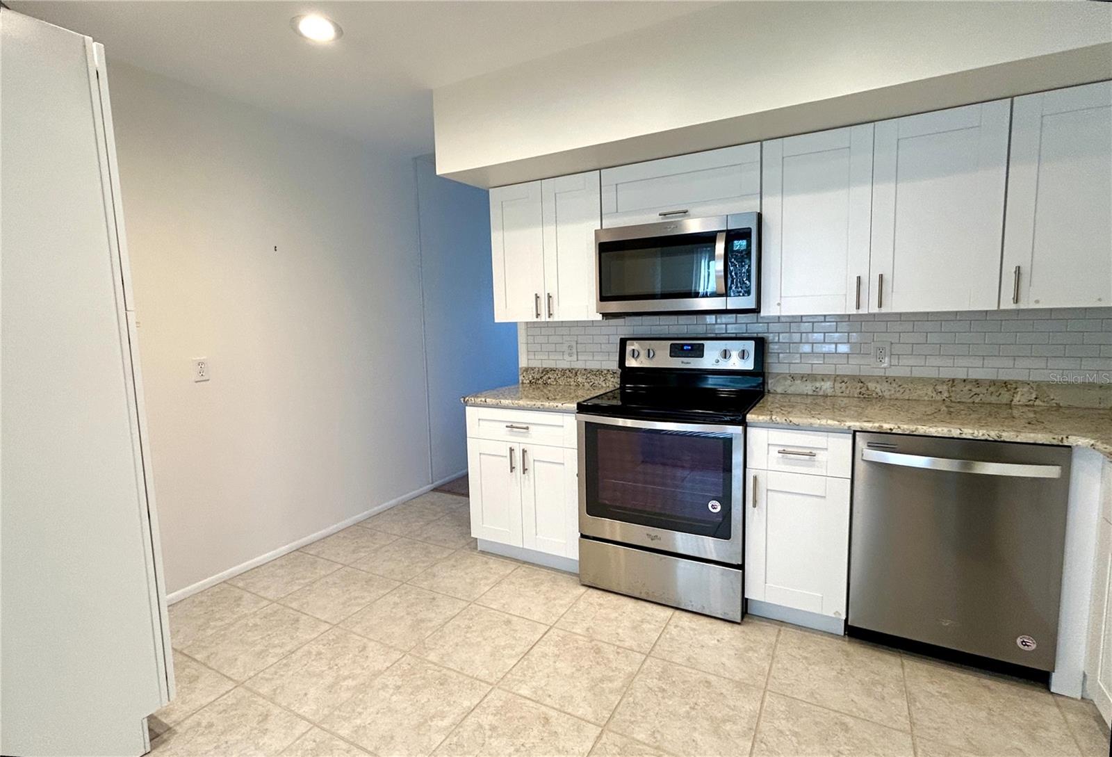 2070 World Parkway Blvd #36 Property Photo 10