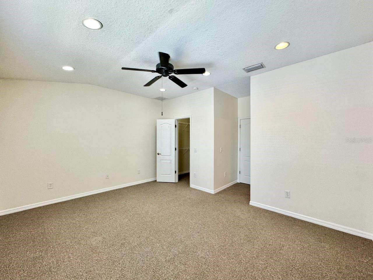 12381 Foxmoor Peak Dr Property Photo 17