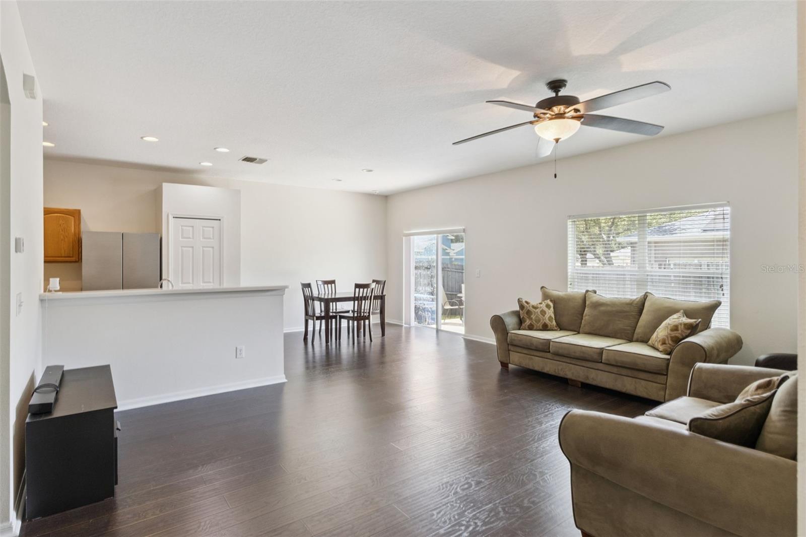 725 Star Pointe Dr Property Photo 6