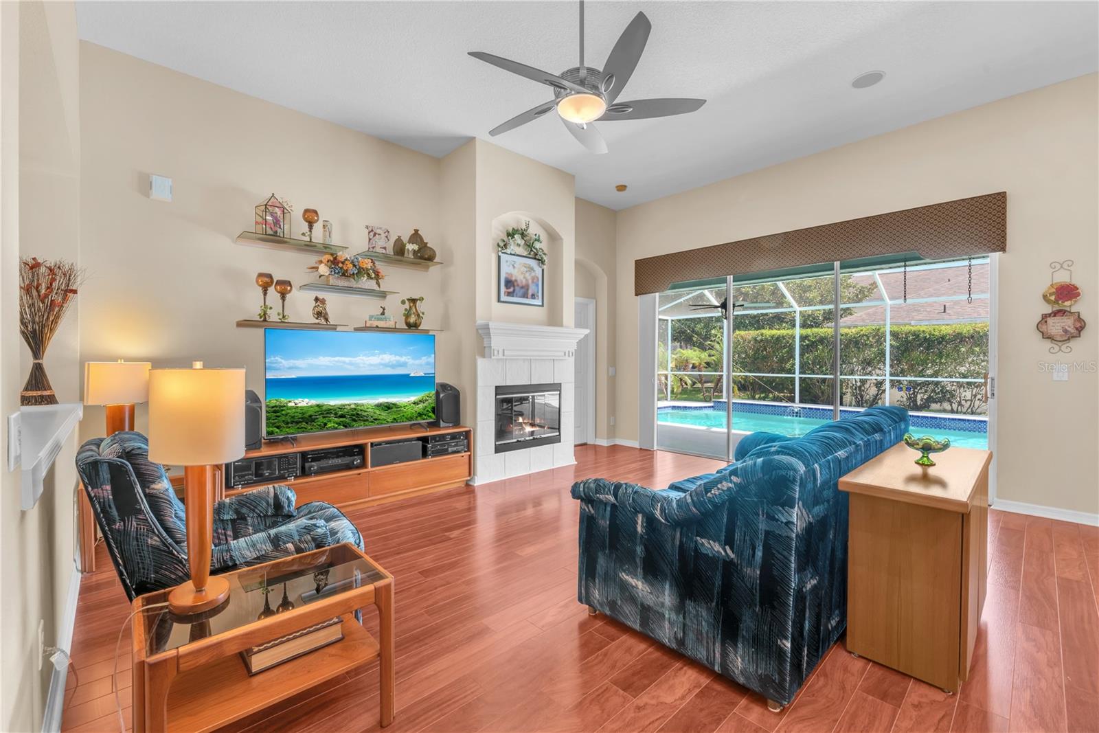 2219 Longmore Cir Property Photo 4