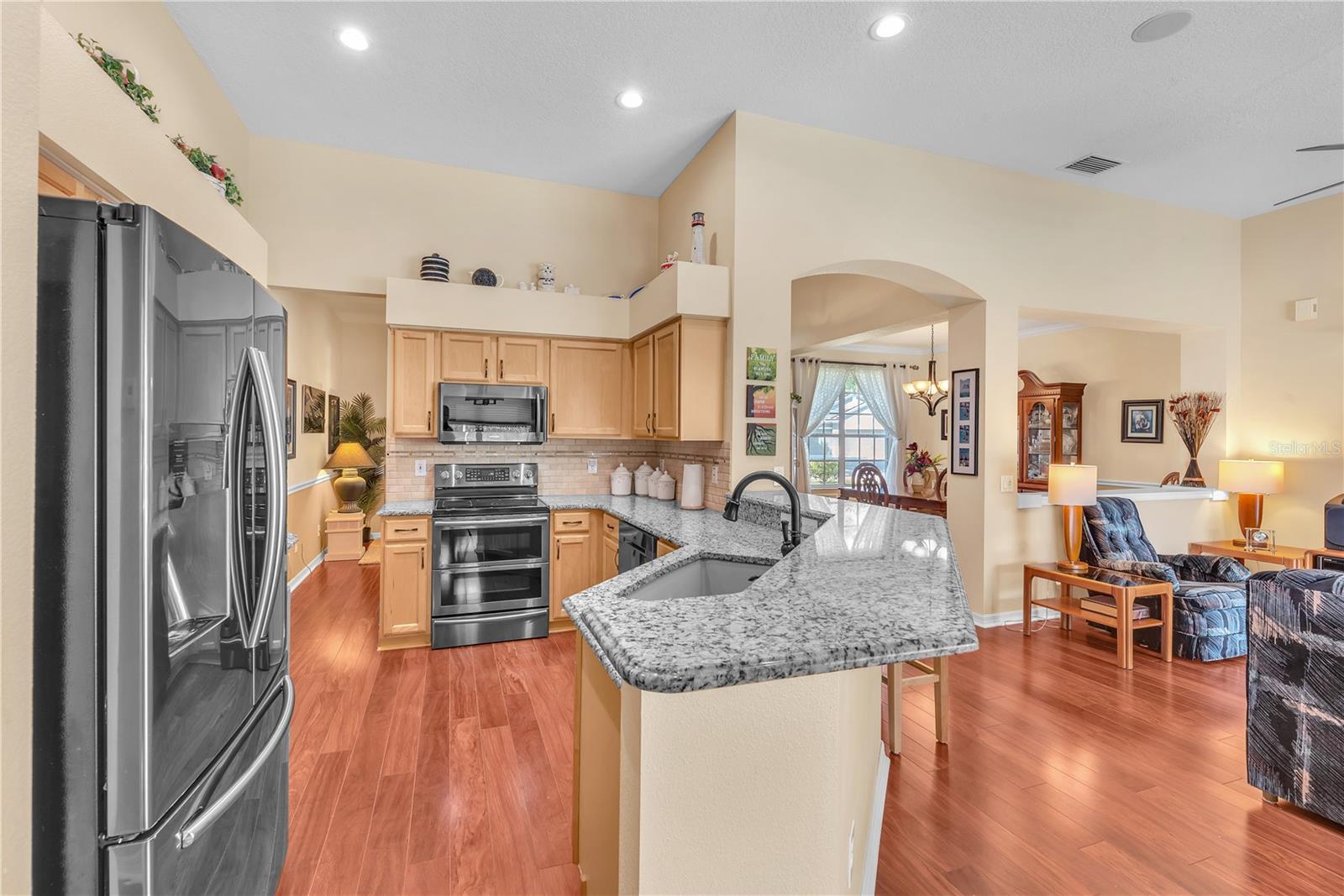 2219 Longmore Cir Property Photo 8