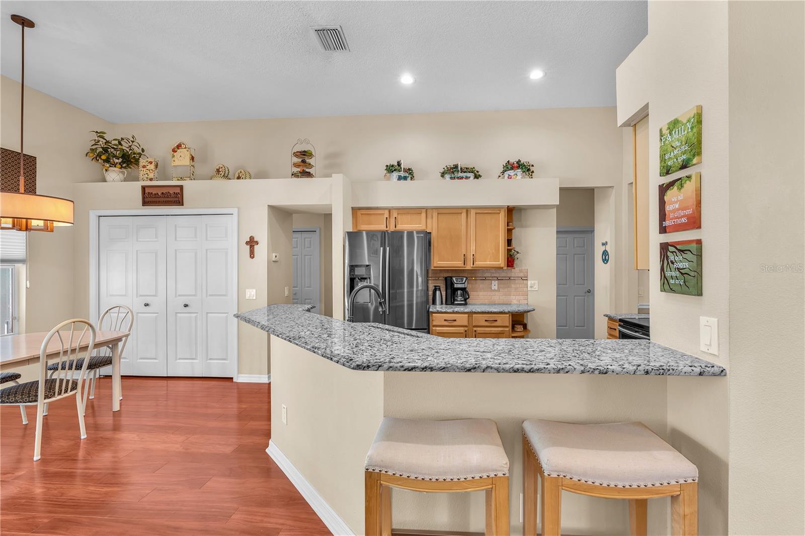 2219 Longmore Cir Property Photo 10