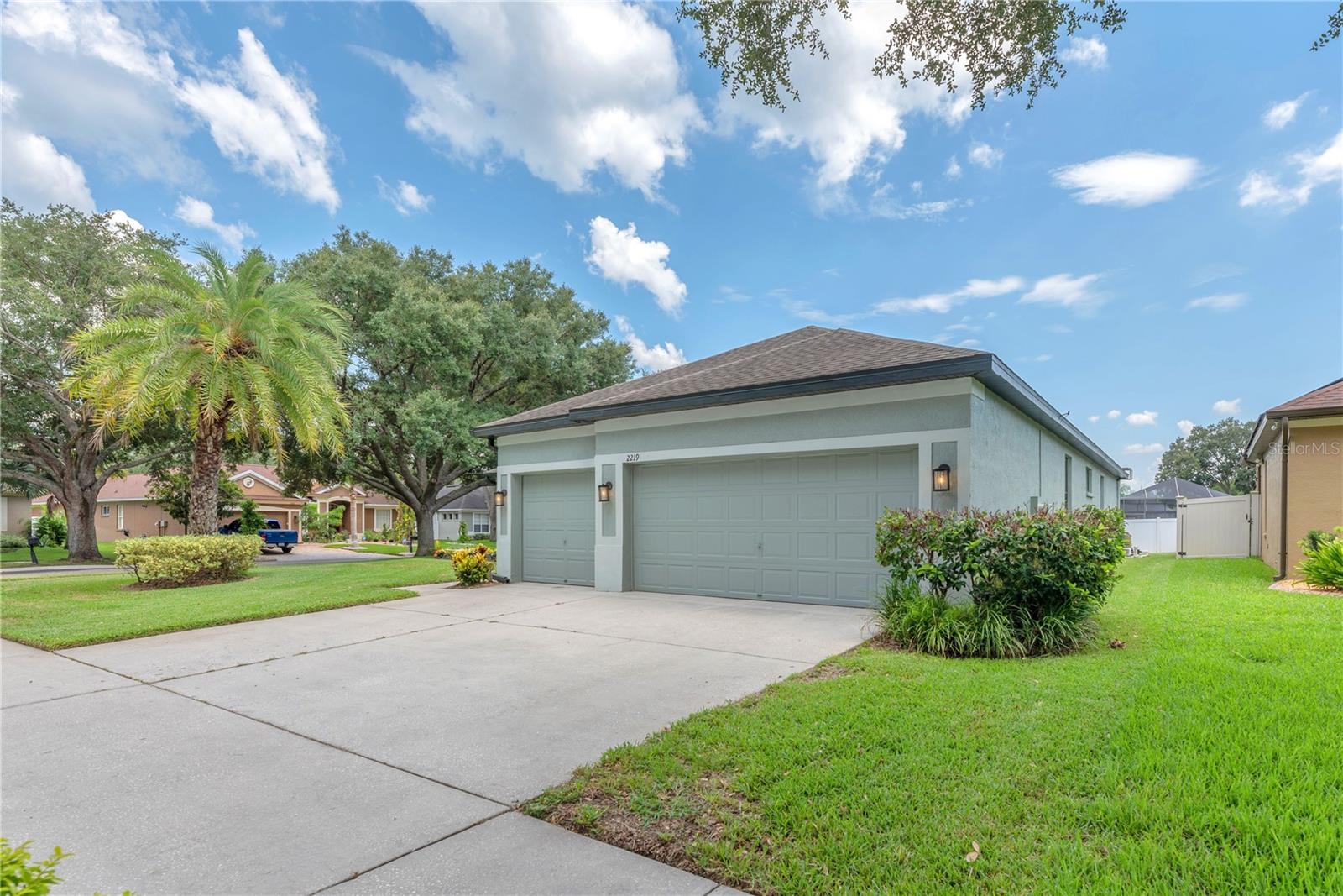 2219 Longmore Cir Property Photo 35