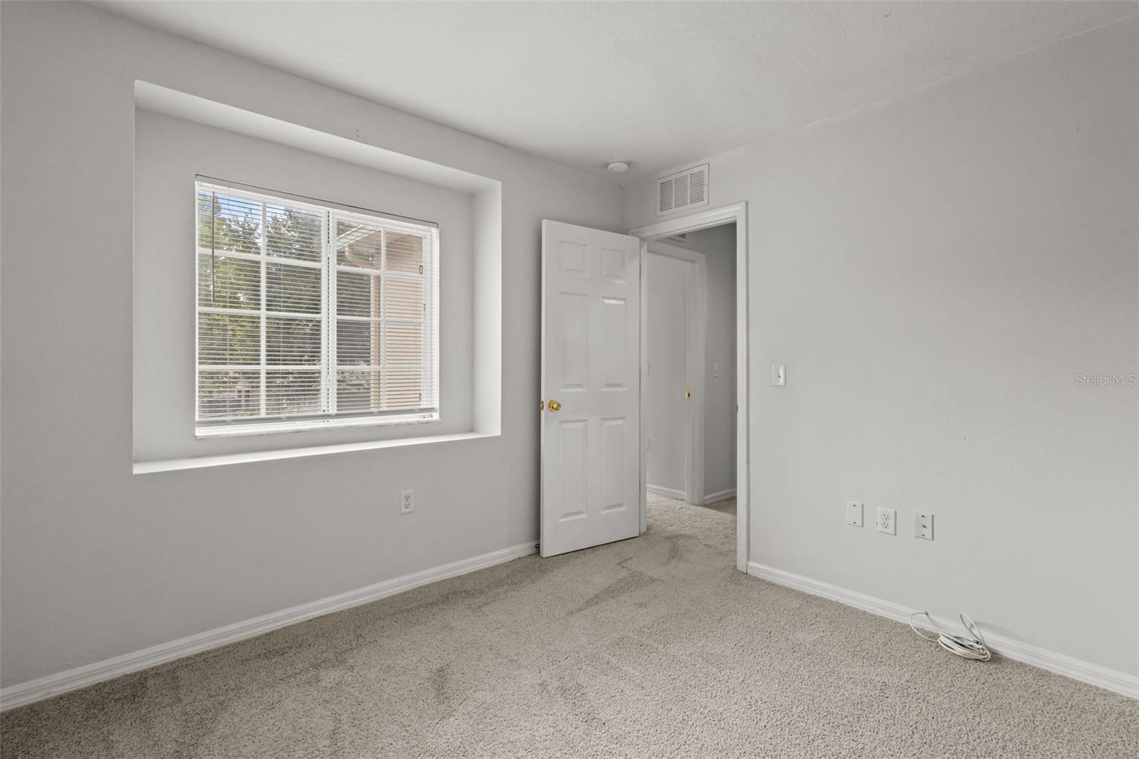 2972 Royal Tuscan Ln Property Photo 25