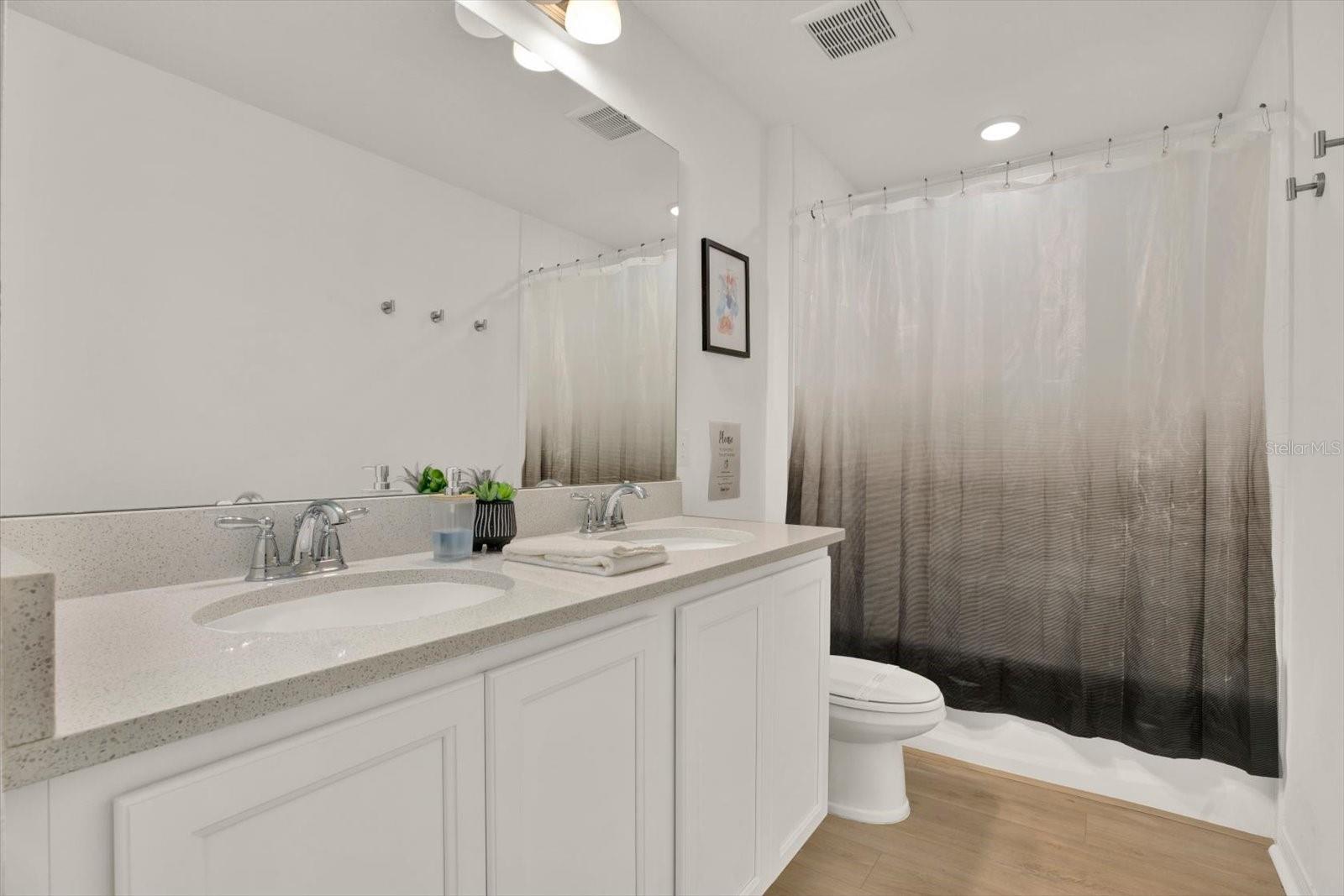 2310 Lancashire St Property Photo 25