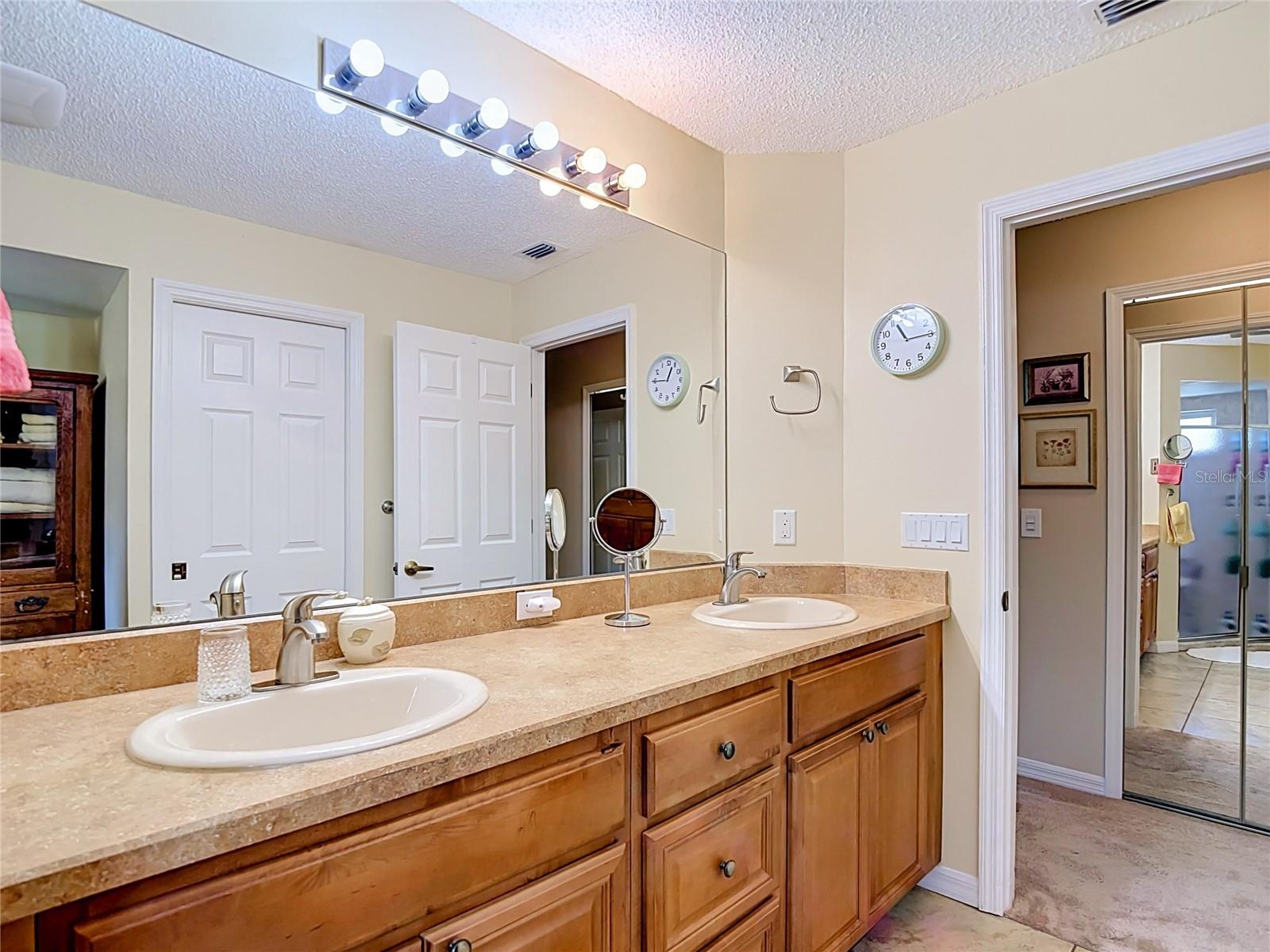 7828 Craighurst Loop Property Photo 38