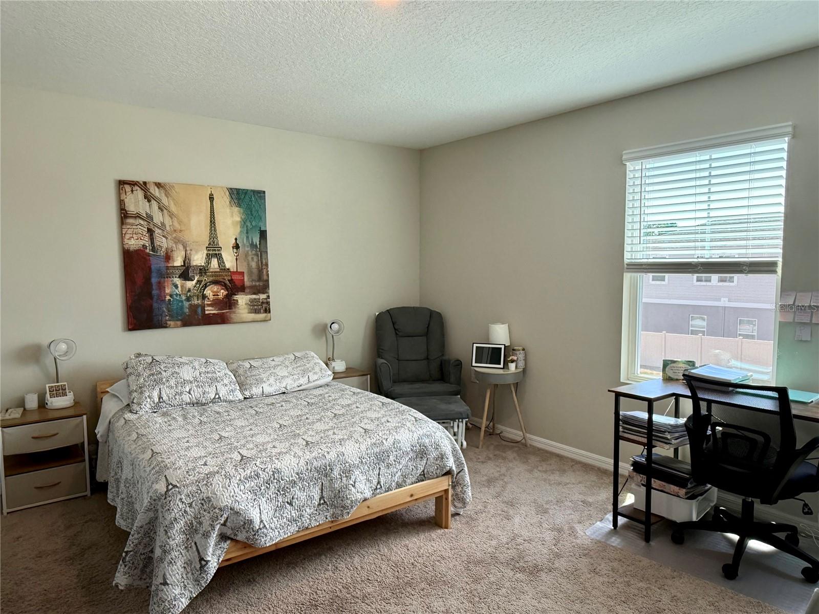 TB8526613 Property Photo 11
