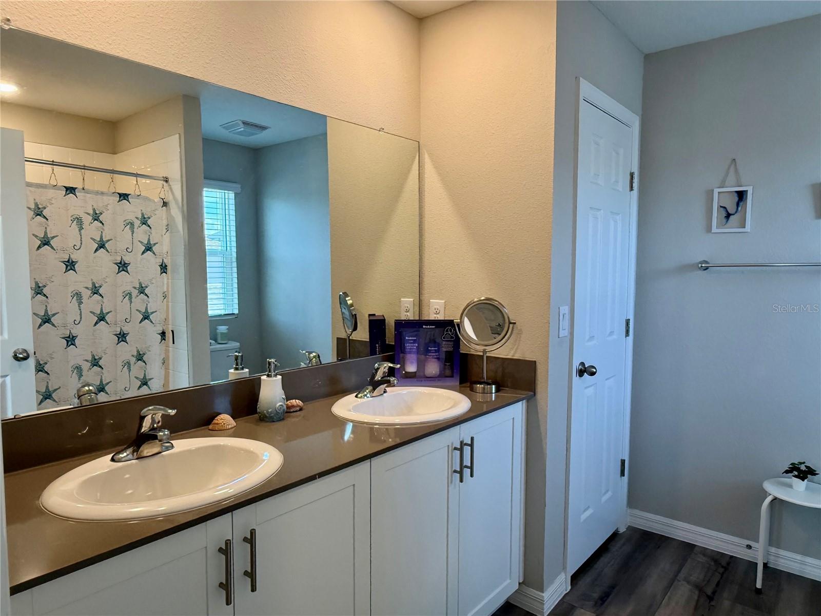 TB8526613 Property Photo 14