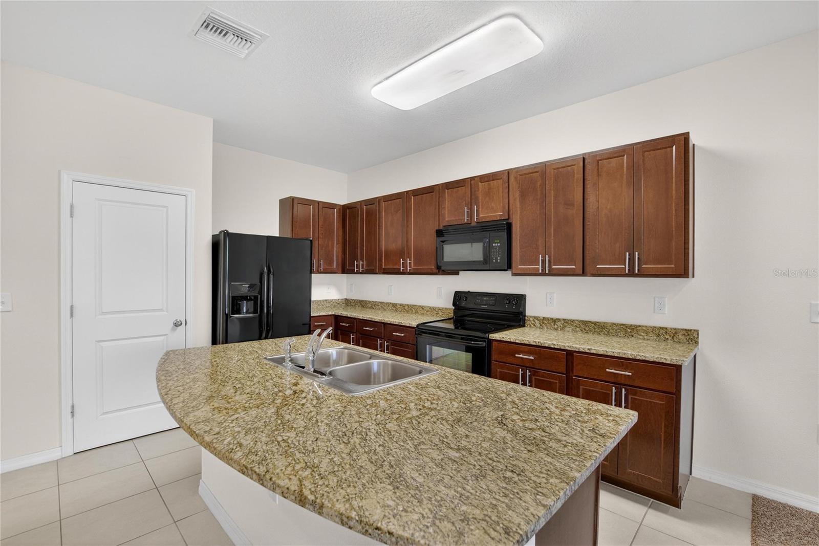 8850 Indigo Trail Loop Property Photo 13