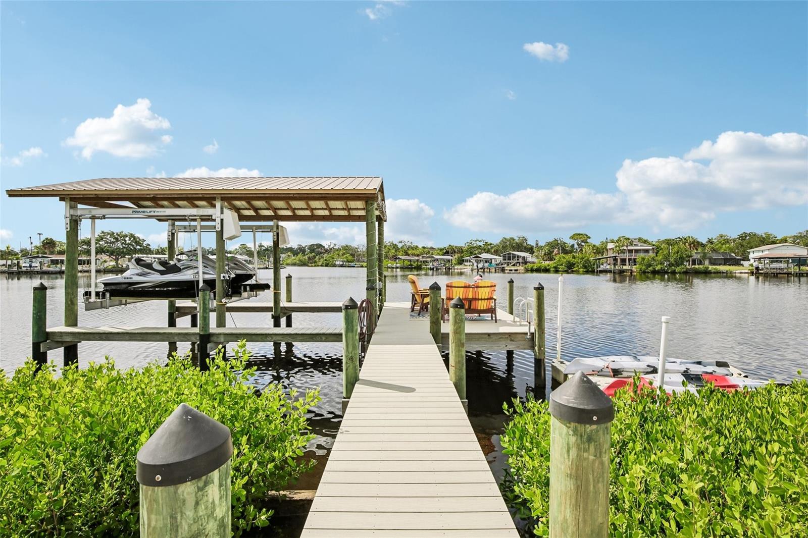 806 Blue Heron Blvd Property Photo 1
