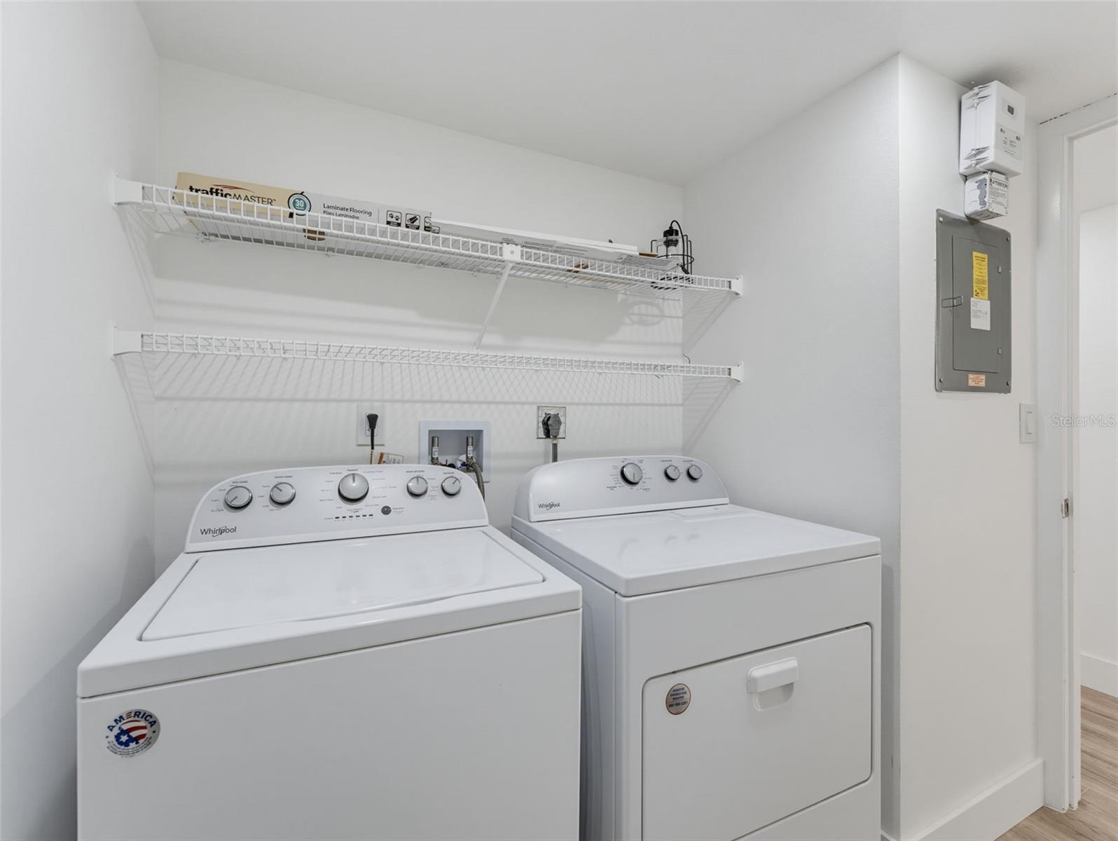 1261 Pine Ridge Cir W #d1 Property Photo 14