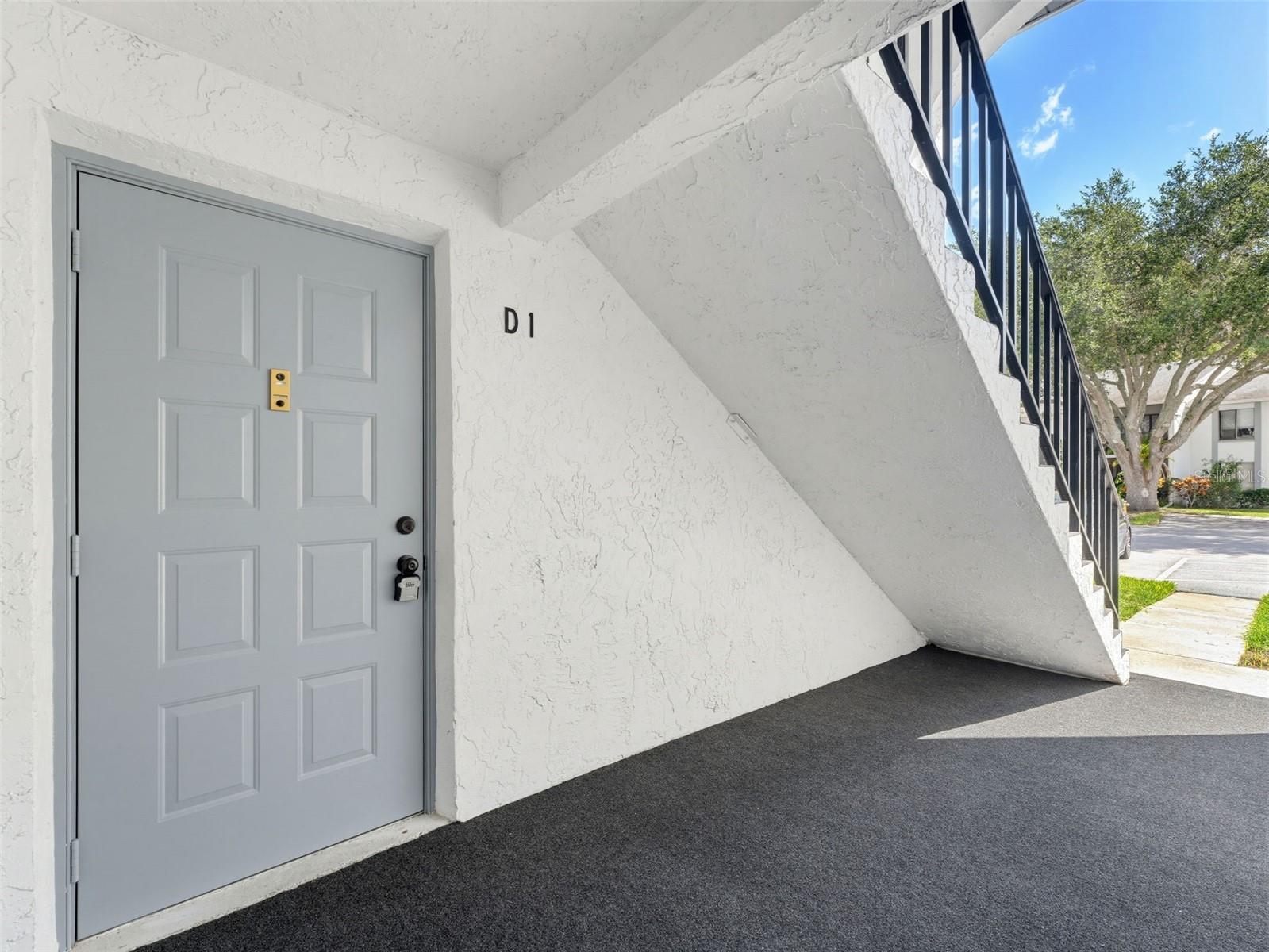 1261 Pine Ridge Cir W #d1 Property Photo 26