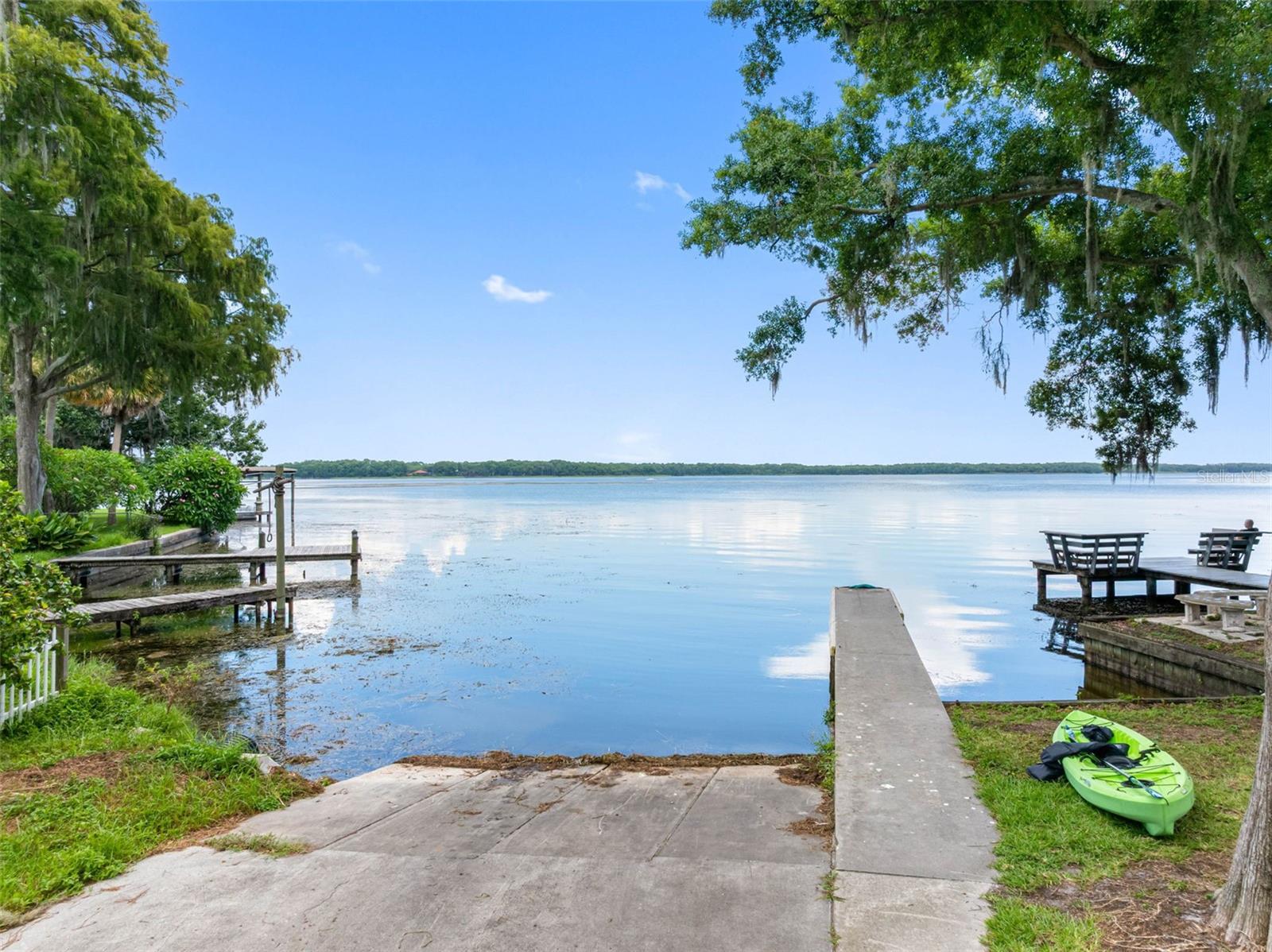 72 Lake Shore Dr Property Photo 36