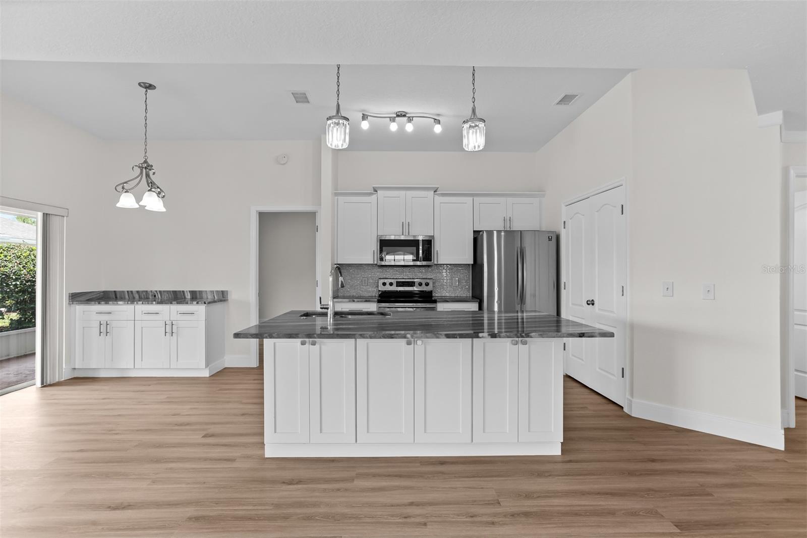 29312 Marker Loop Property Photo 8