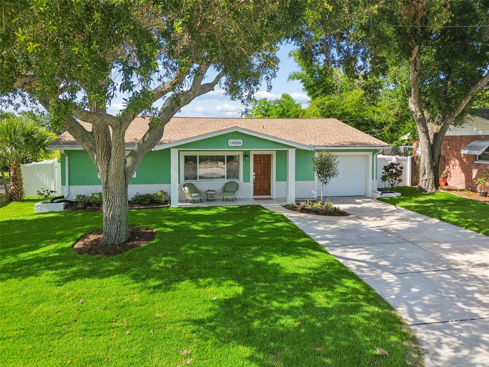 14584 APACHE AVE Property Photo 1