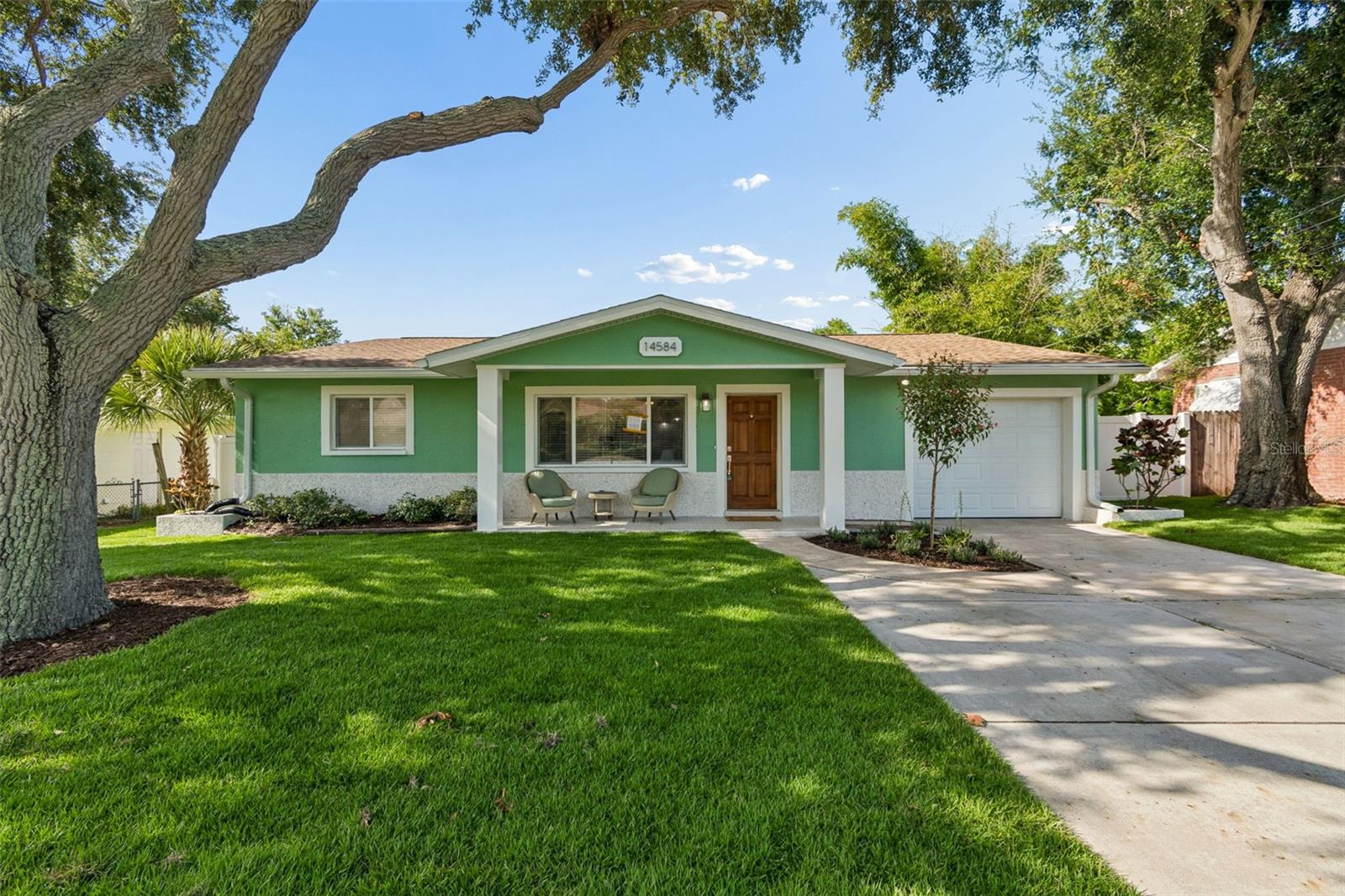 14584 Apache Ave Property Photo 5