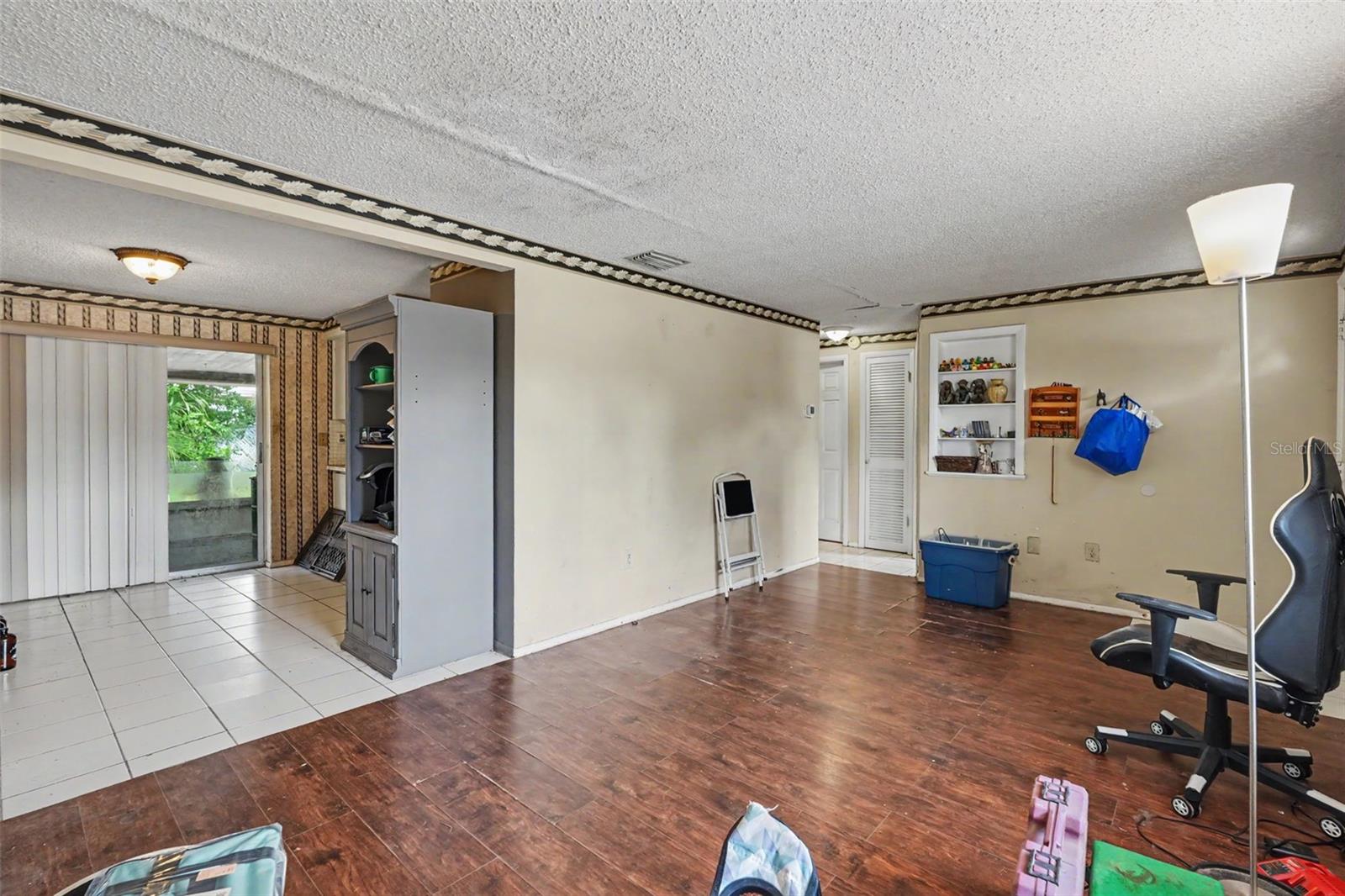 3317 Bainbridge Dr Property Photo 5