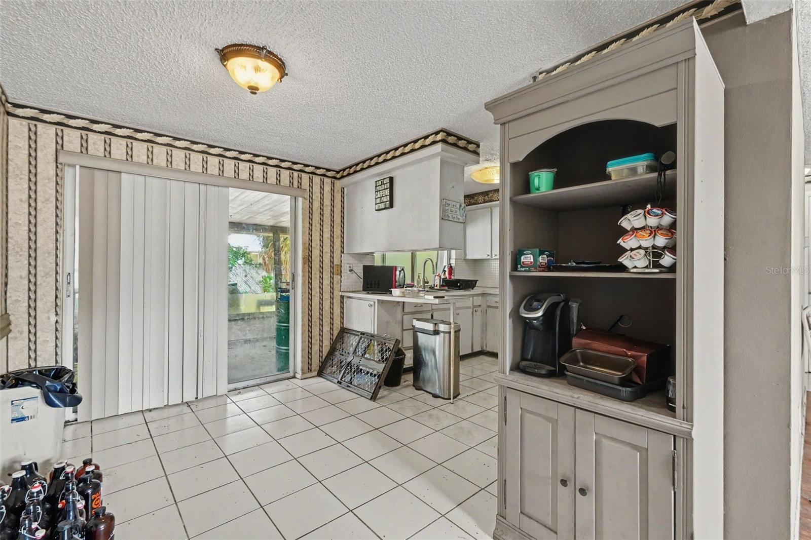 3317 Bainbridge Dr Property Photo 6