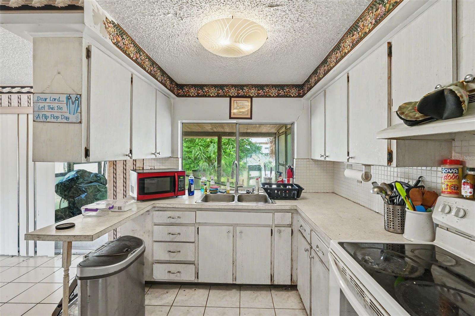 3317 Bainbridge Dr Property Photo 8