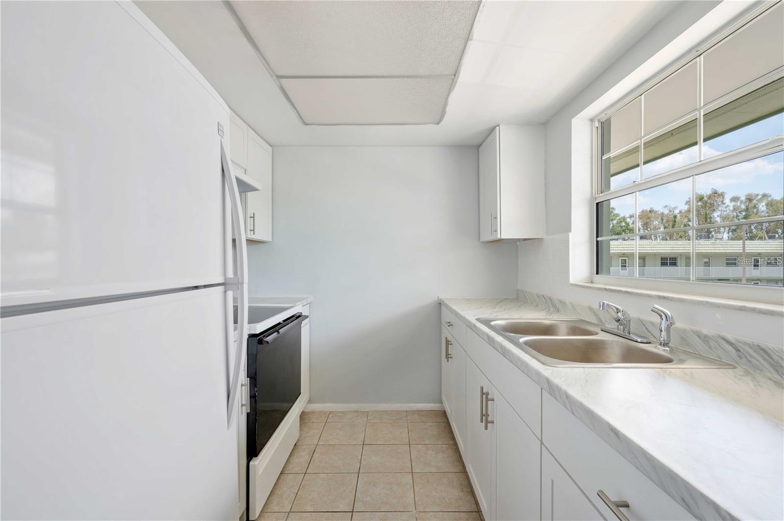 1433 S Belcher Rd #g16 Property Photo 2