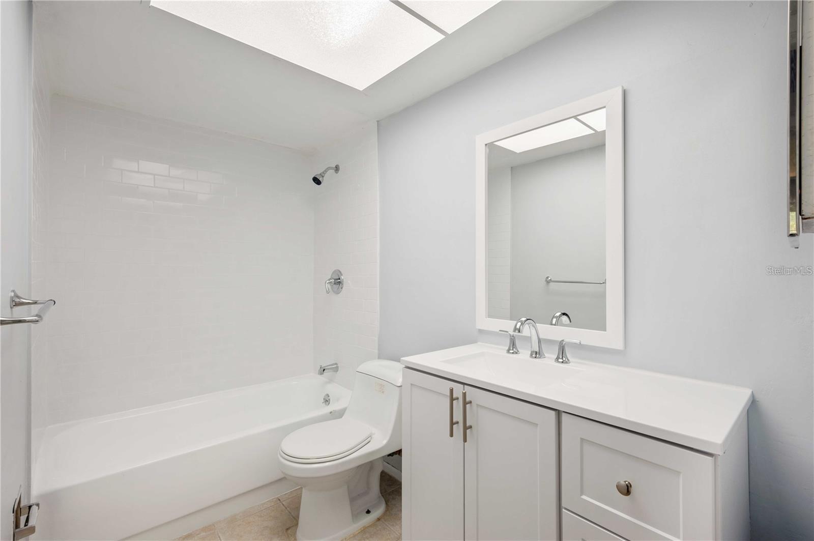 1433 S Belcher Rd #g16 Property Photo 11