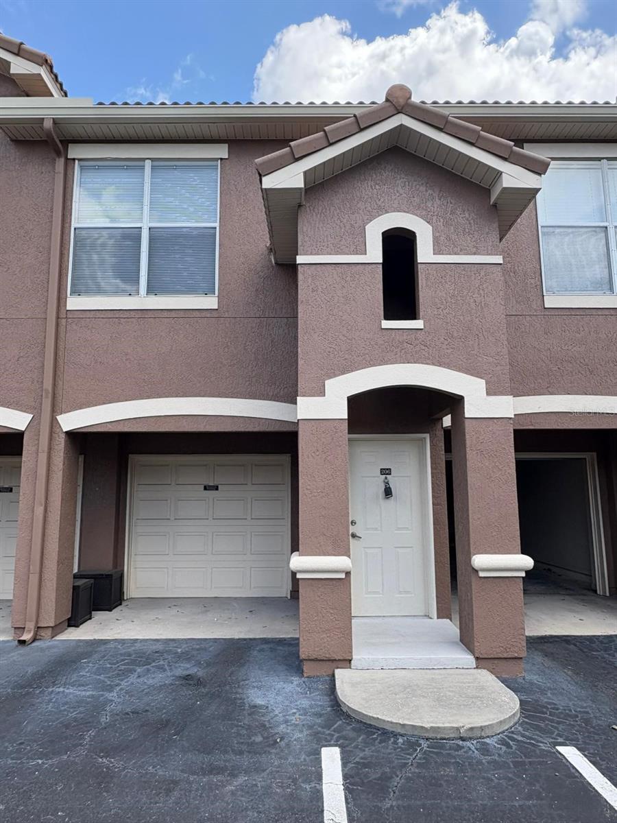 8801 Villa View Cir #206 Property Photo 1