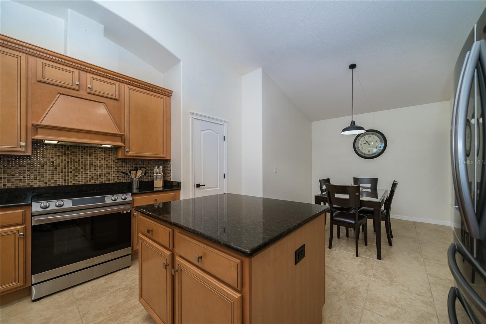 4907 Pointe O Woods Dr Property Photo 13