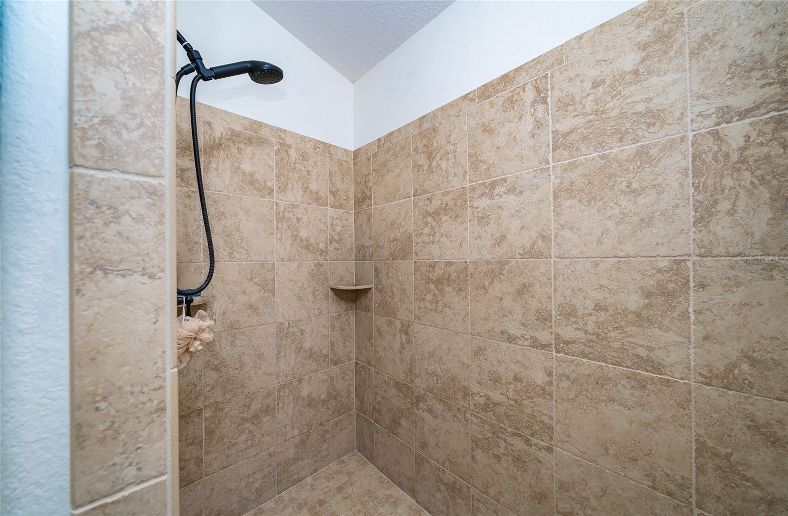 4907 Pointe O Woods Dr Property Photo 21