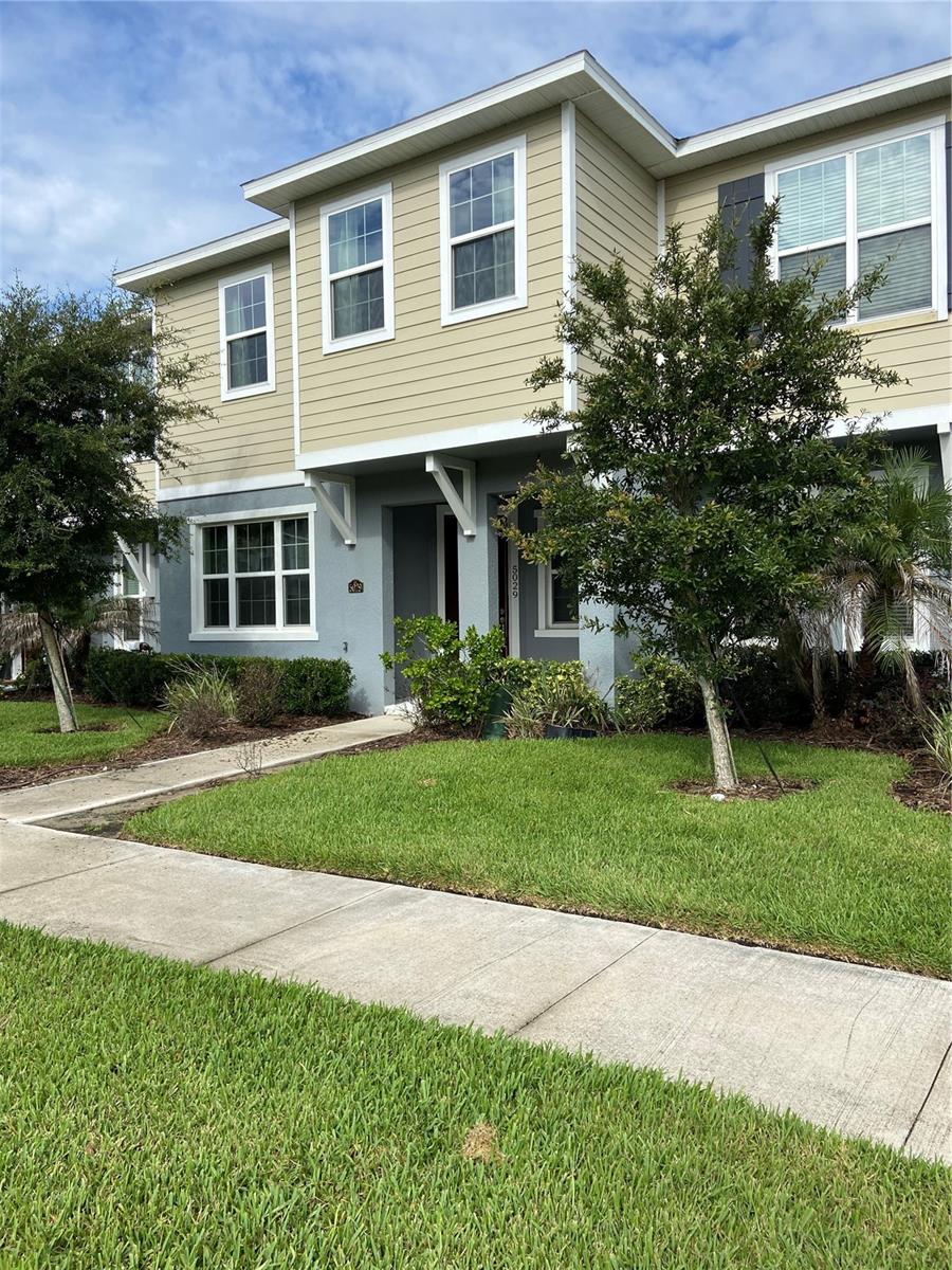 5029 AVALON PARK BLVD Property Photo 1