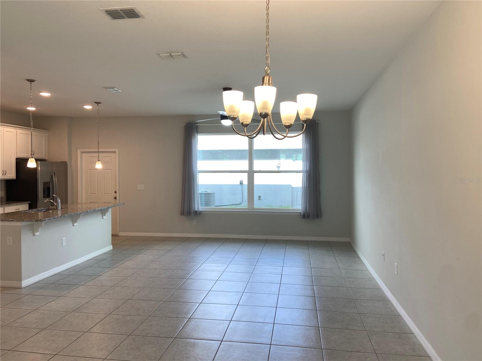 5029 Avalon Park Blvd Property Photo 3
