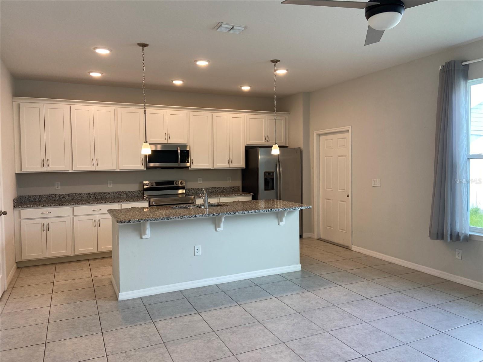 5029 Avalon Park Blvd Property Photo 12