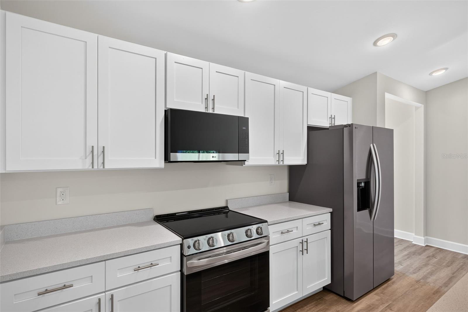 151 Kirby St Property Photo 10